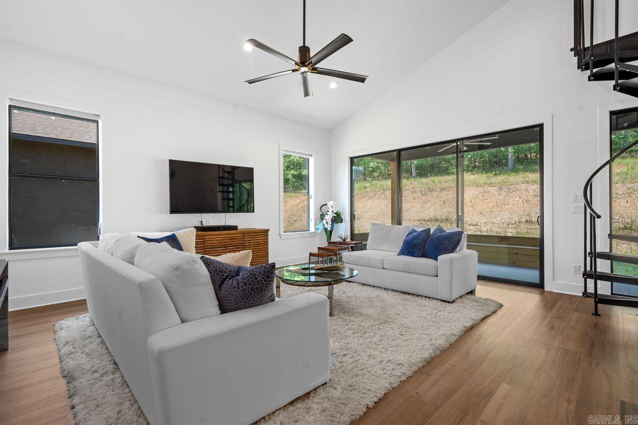 BAYOU RIDGE - Residential