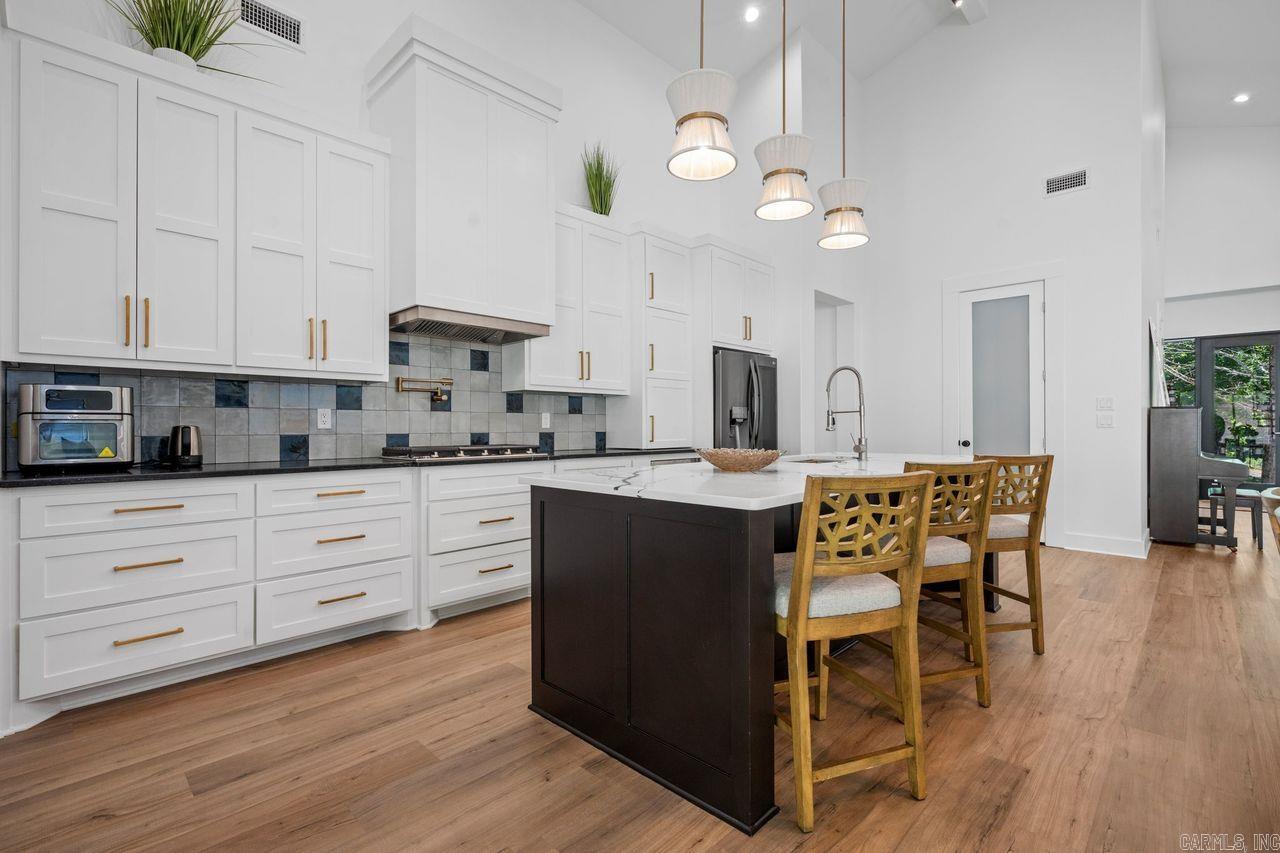 BAYOU RIDGE - Residential