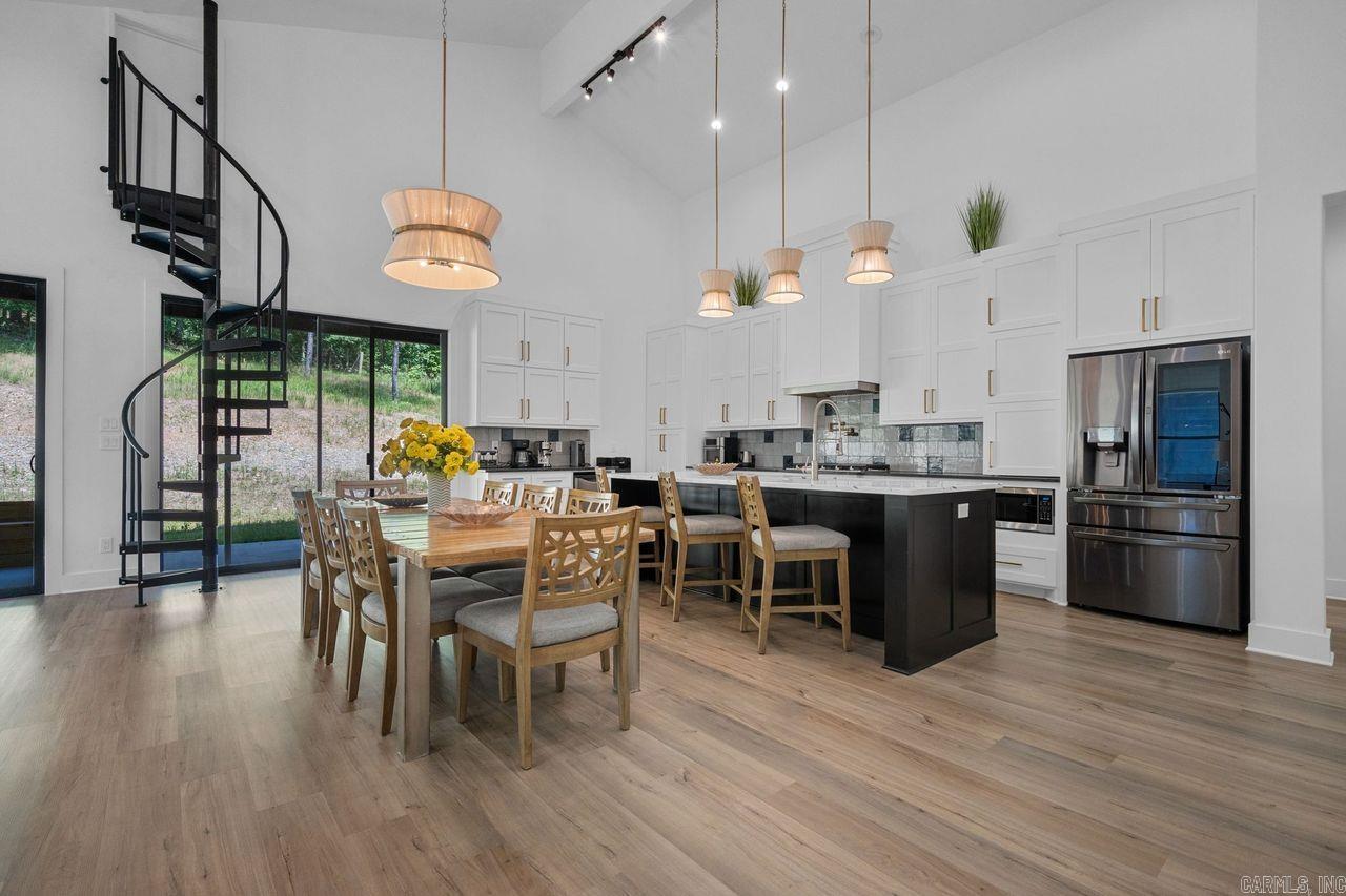 BAYOU RIDGE - Residential