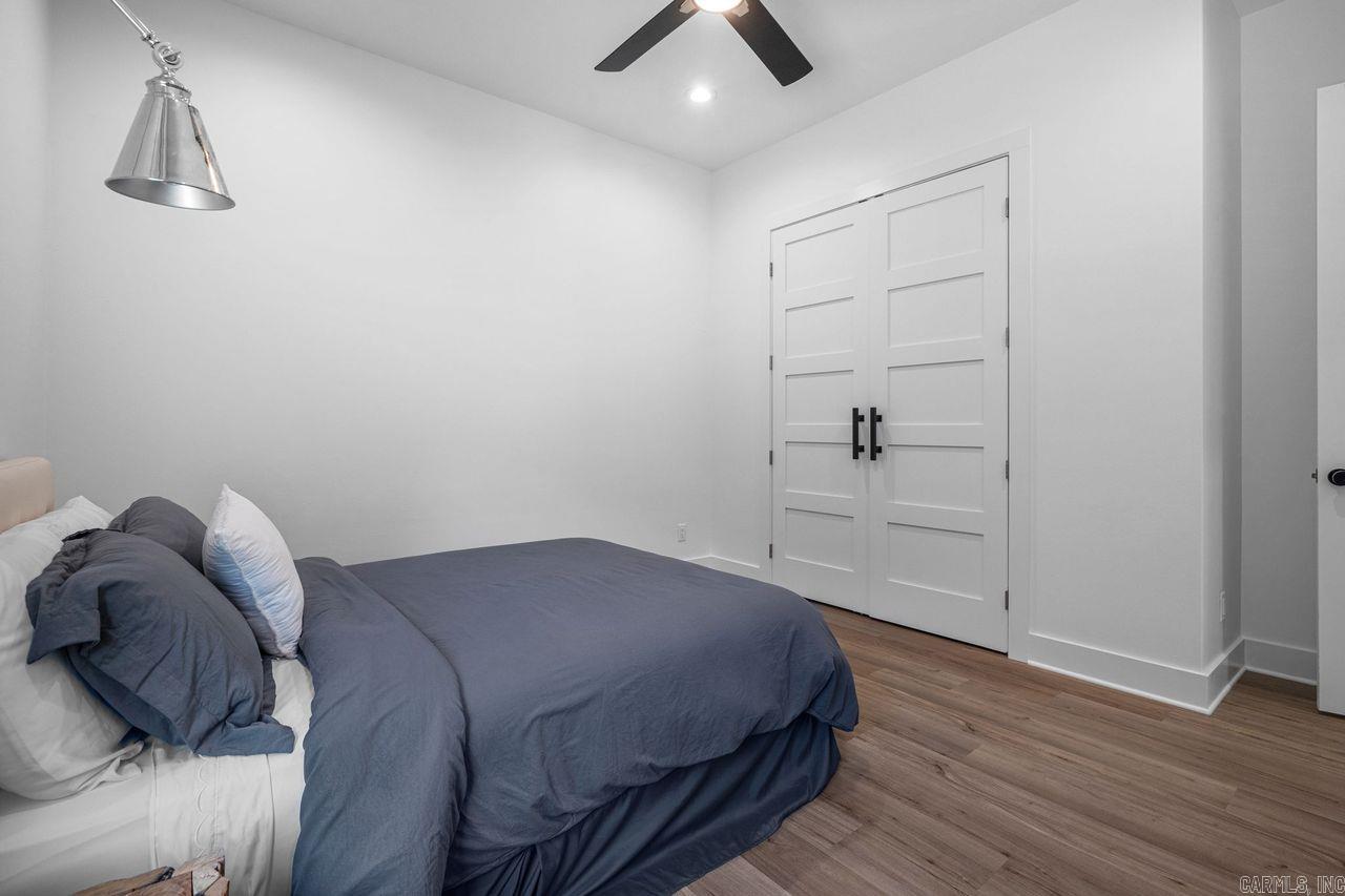 BAYOU RIDGE - Residential