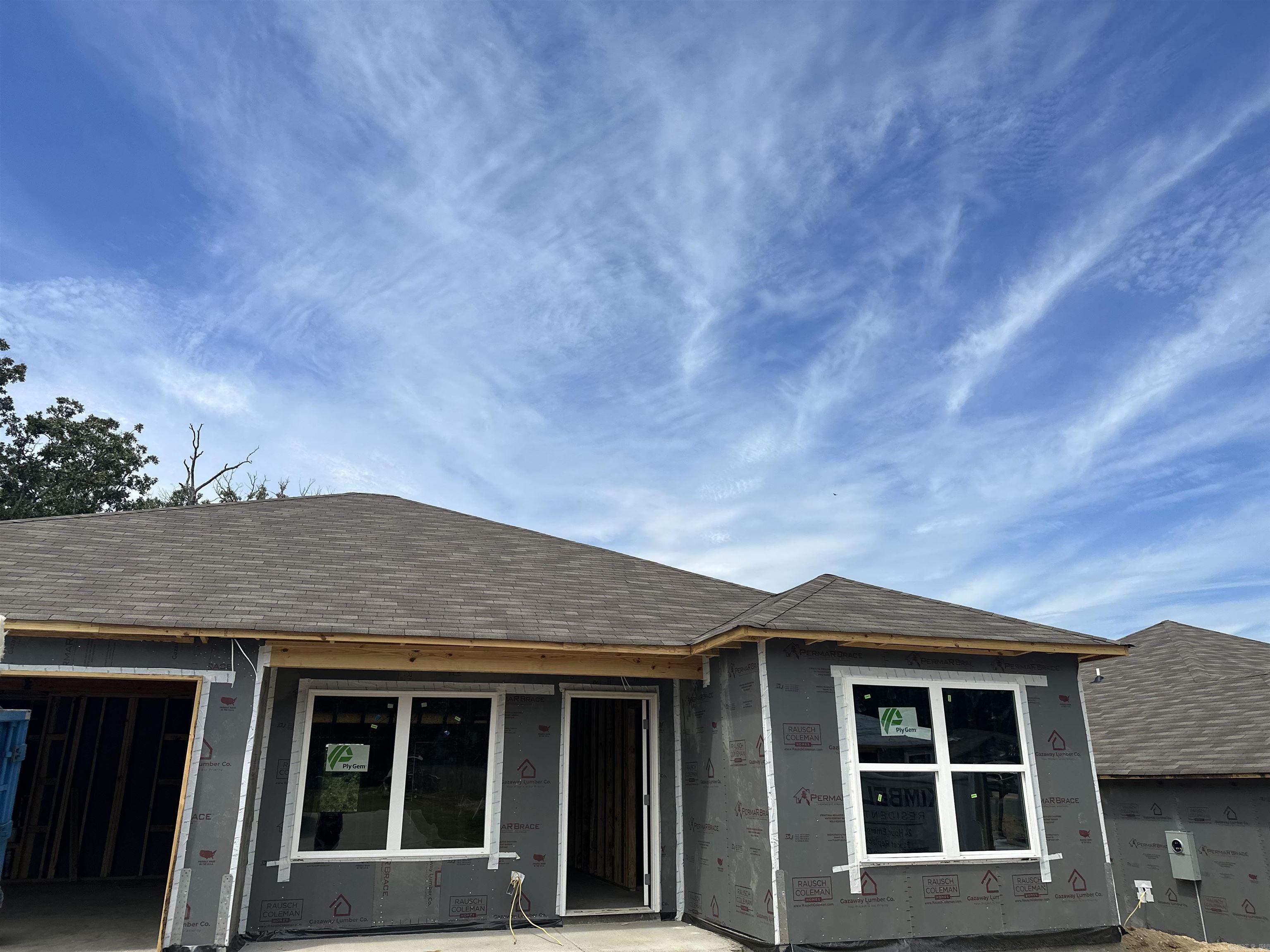 HILLDALE CROSSING - Residential