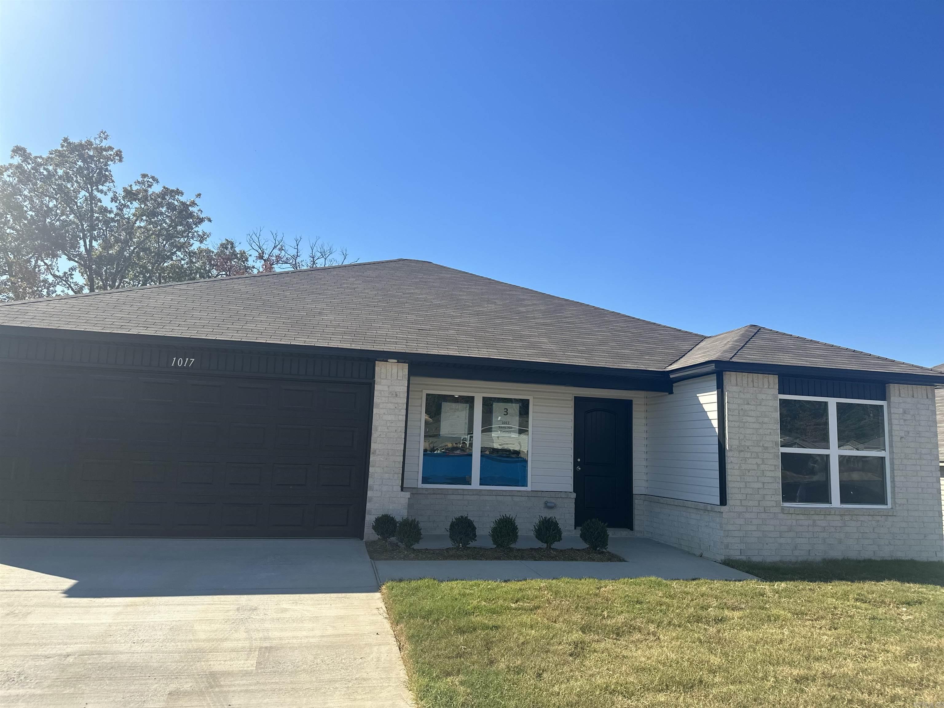 HILLDALE CROSSING - Residential