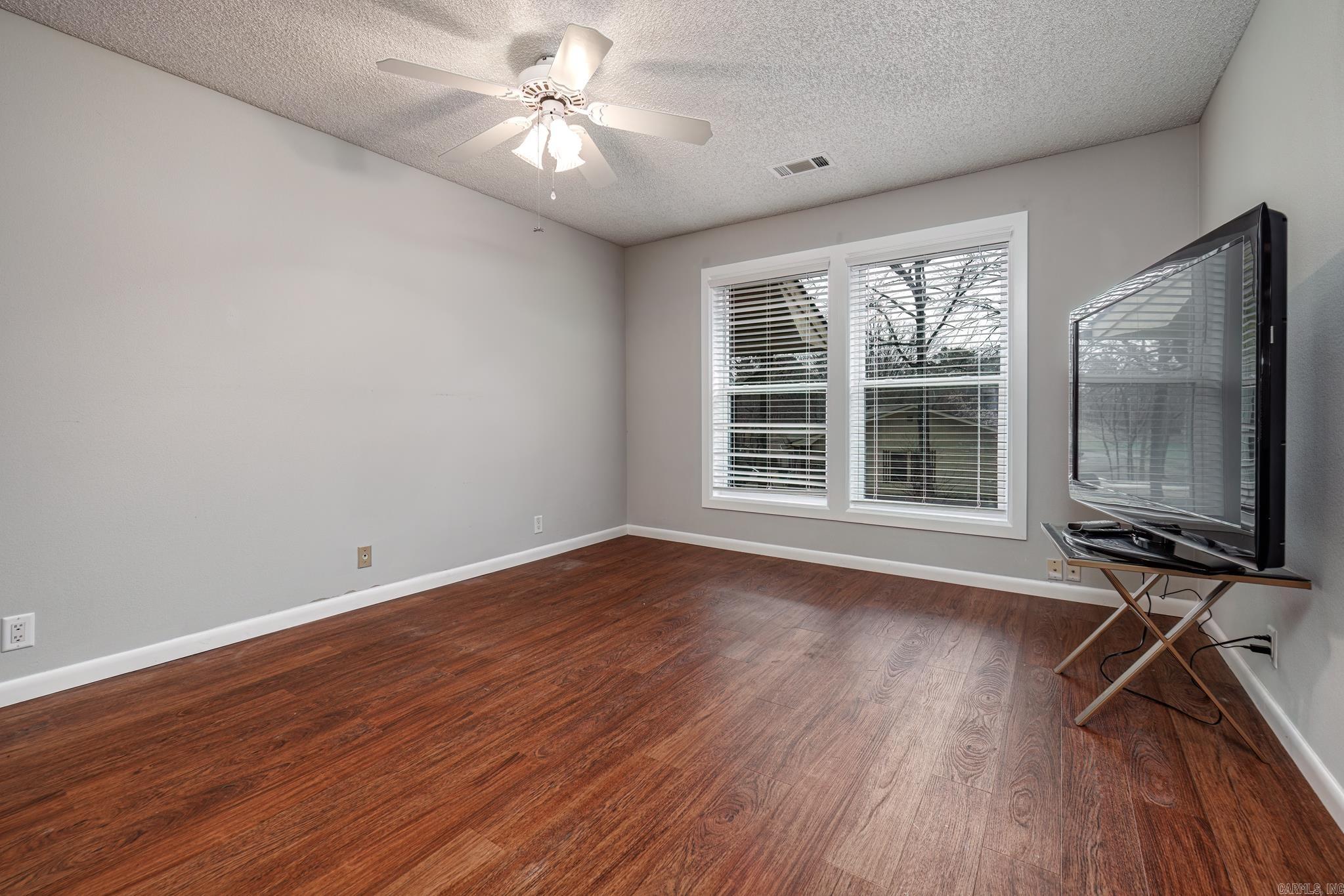 Madrid Courts - Residential