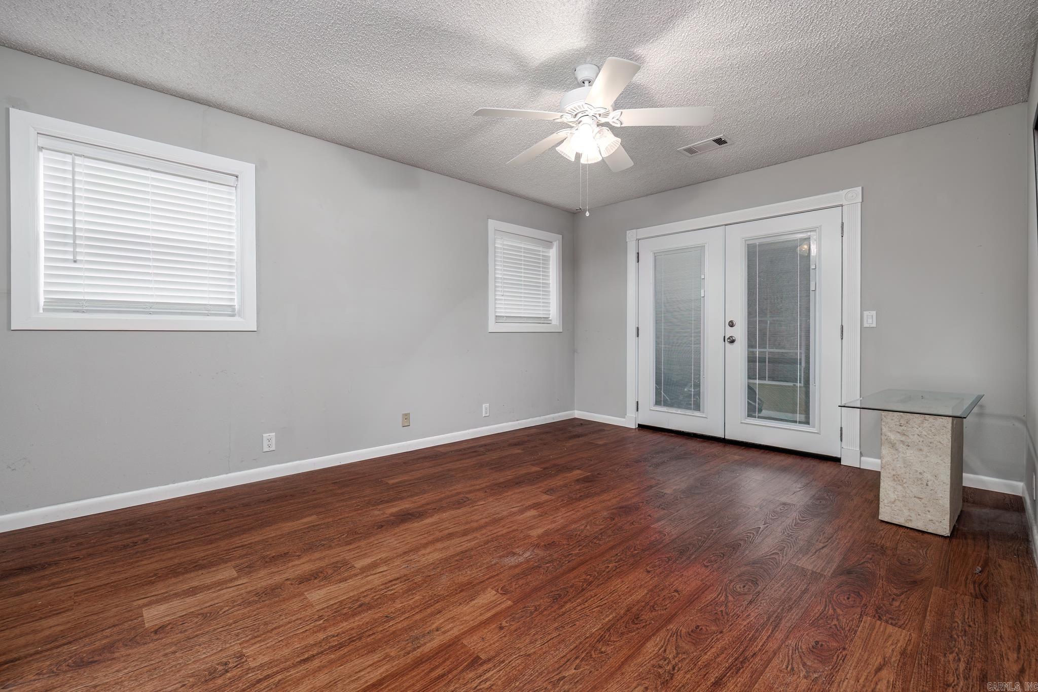 Madrid Courts - Residential