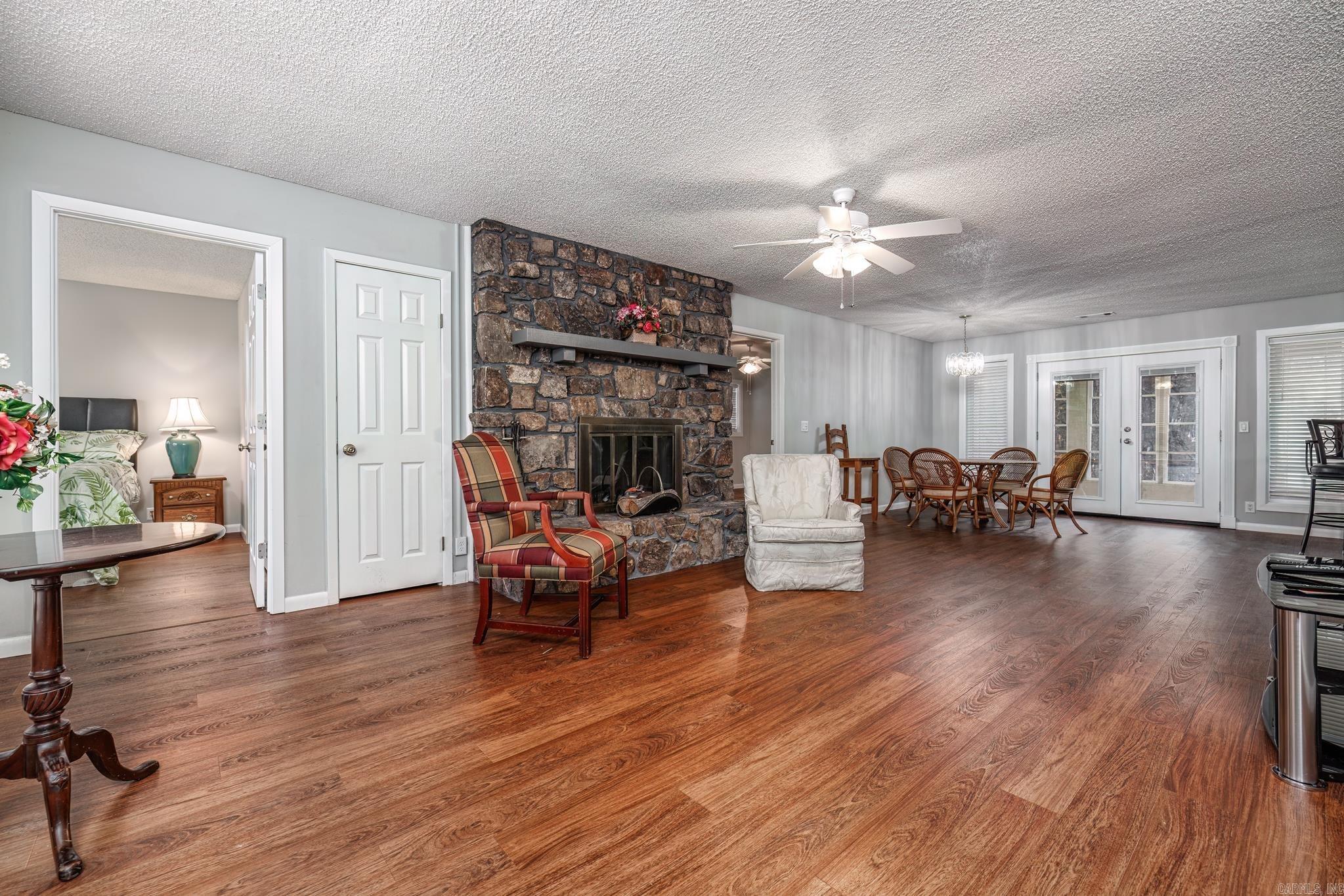 Madrid Courts - Residential