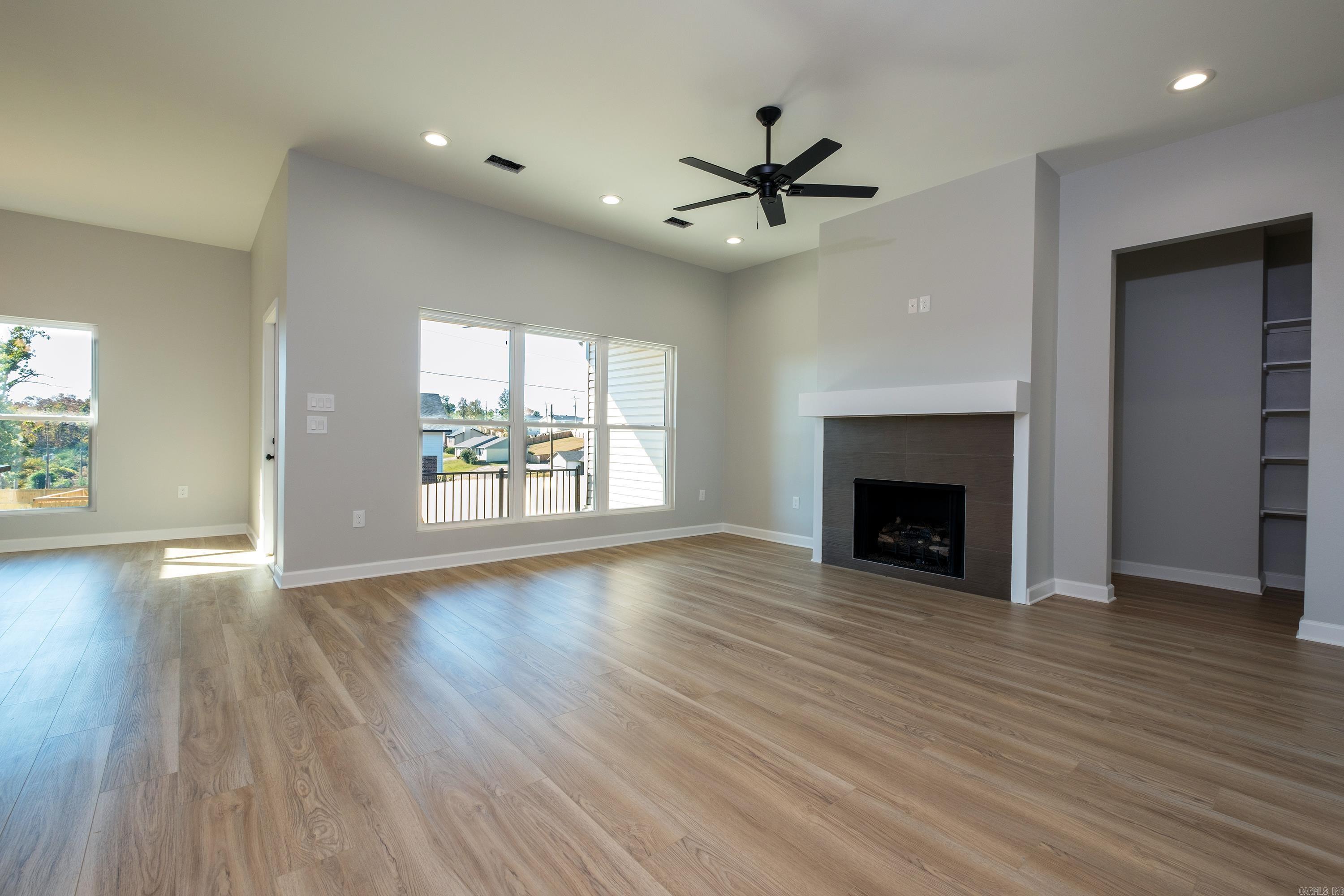 SANFORD EAST - Residential