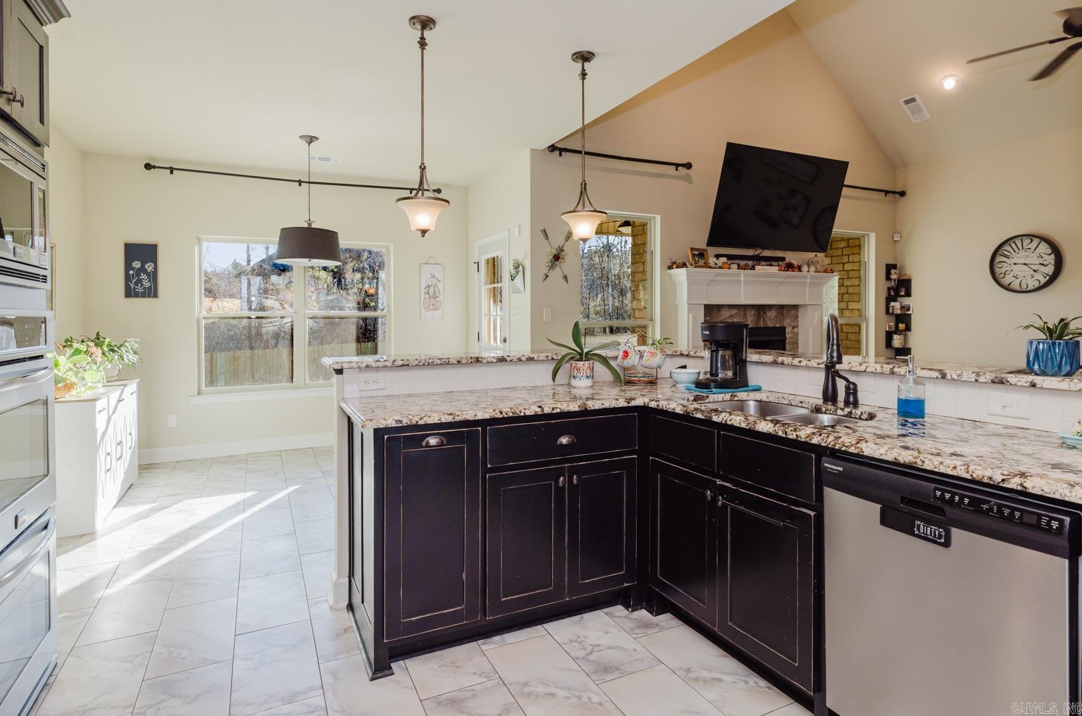 ANDRES PLACE - Residential