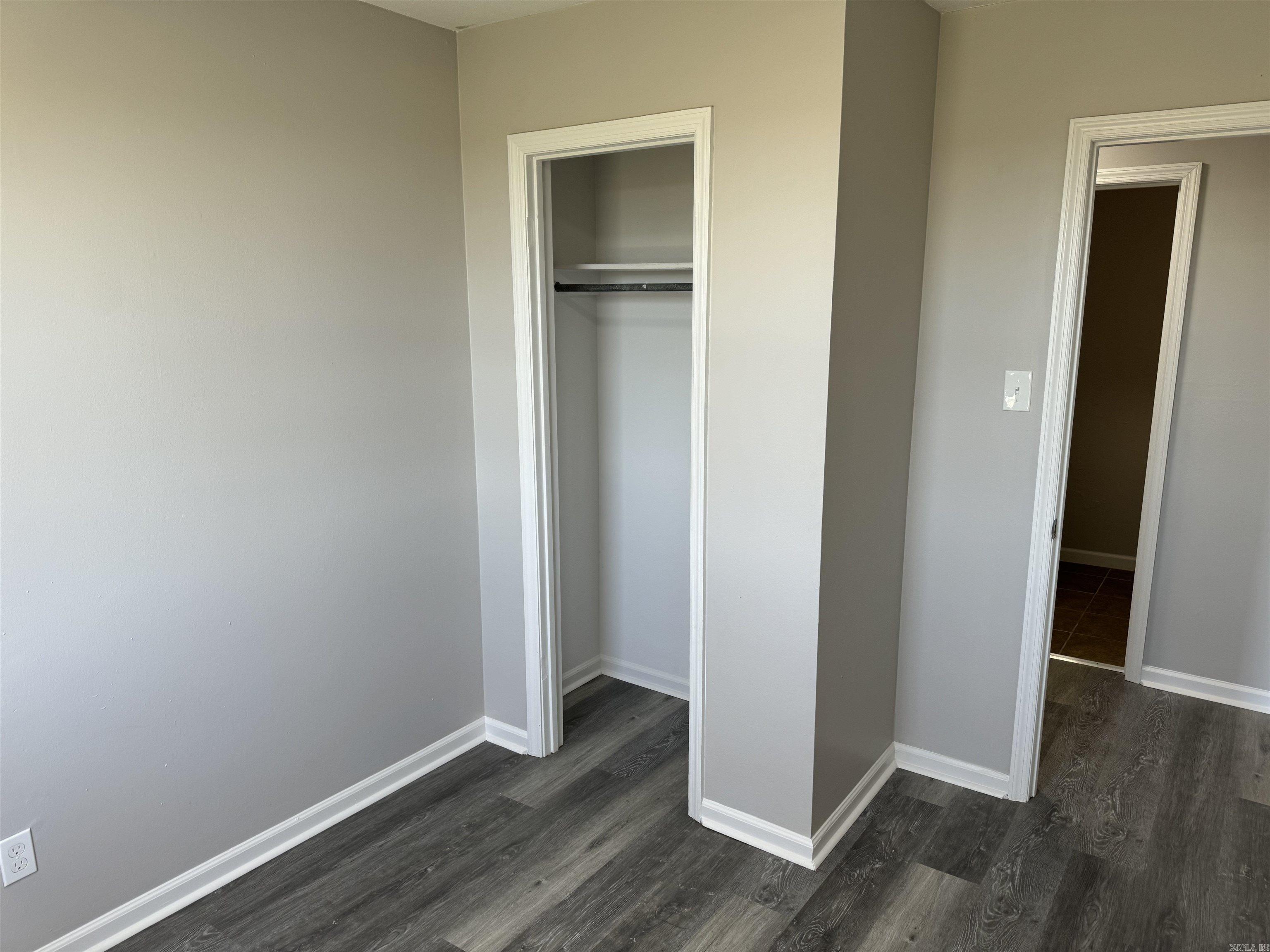 PIKE VIEW - Residential