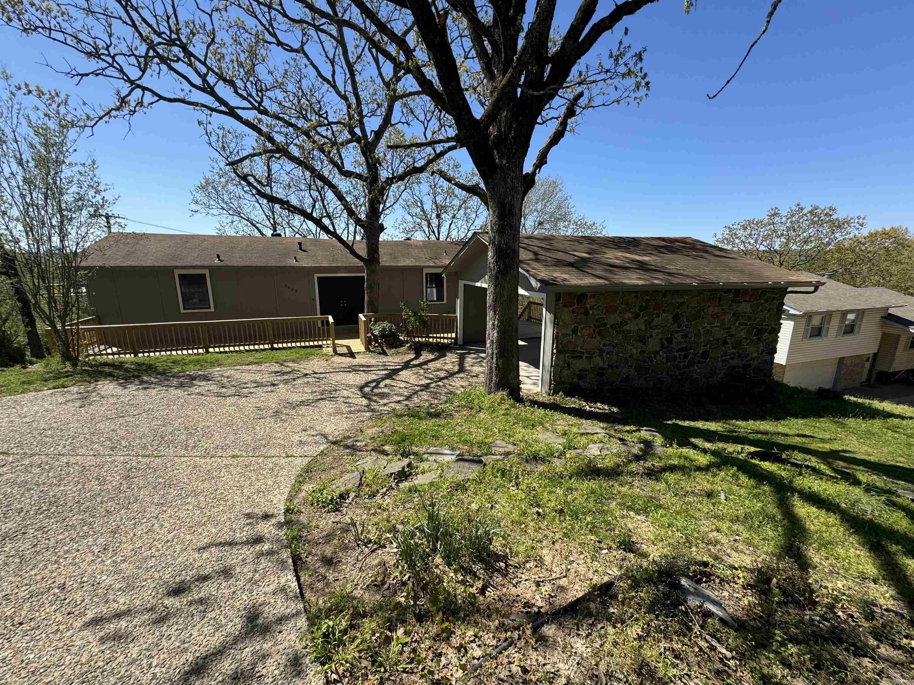 PIKE VIEW - Residential