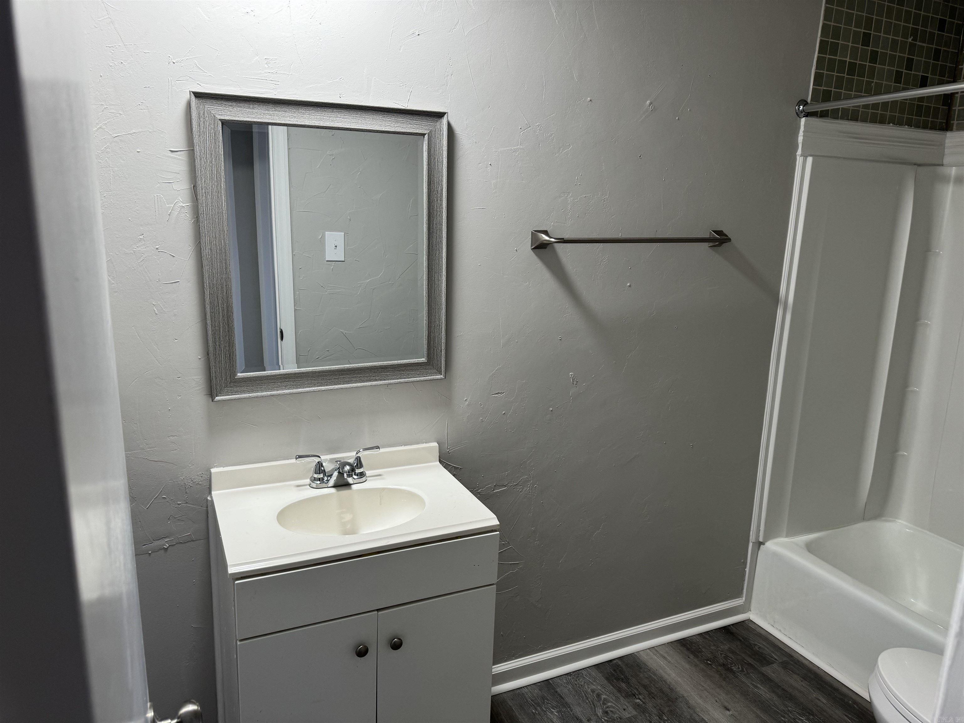 PIKE VIEW - Residential