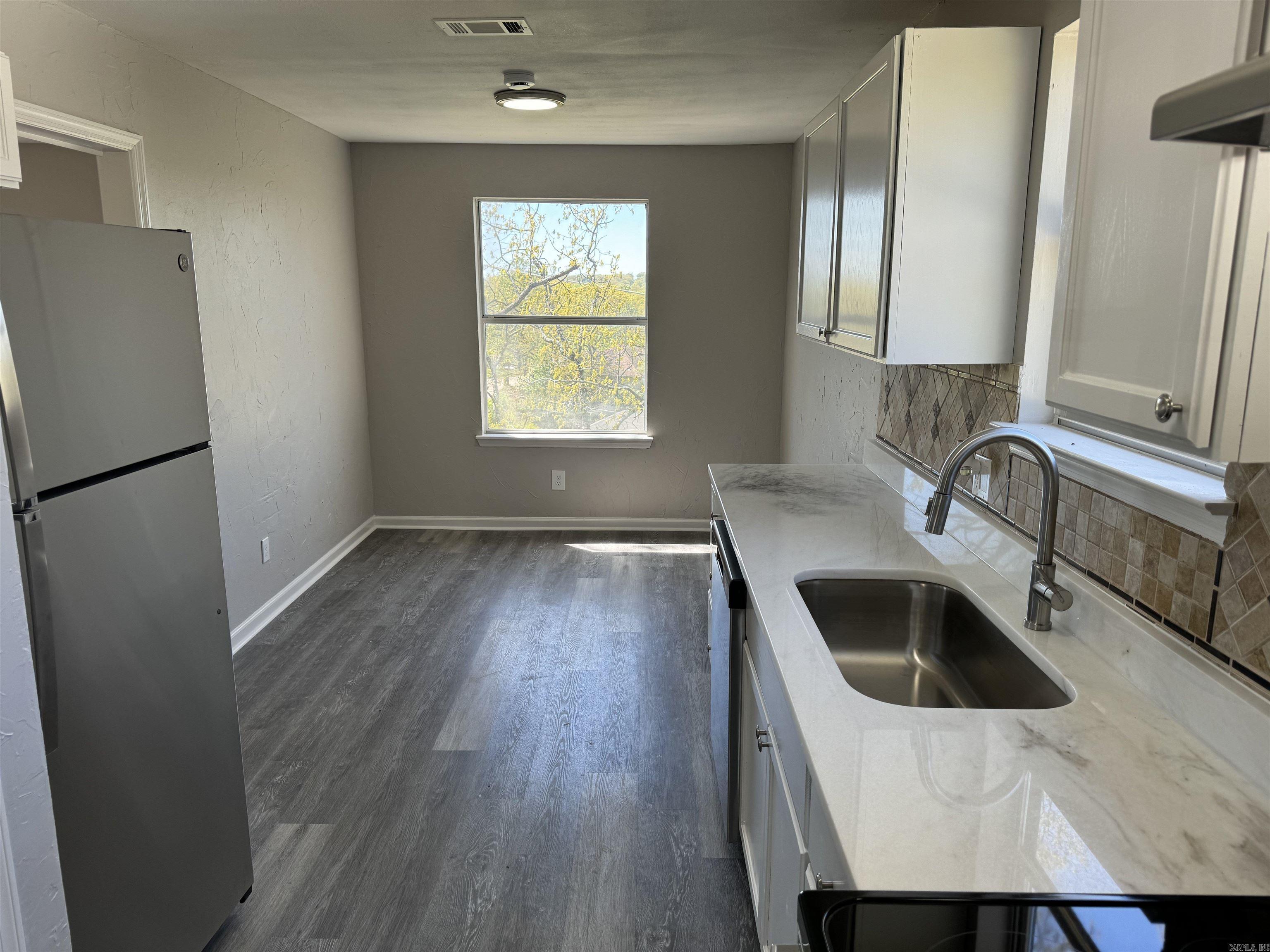 PIKE VIEW - Residential