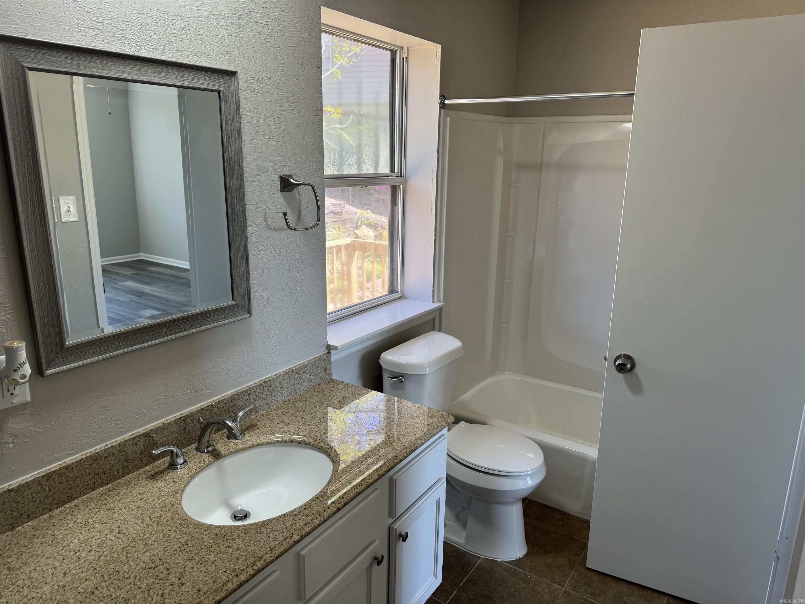 PIKE VIEW - Residential