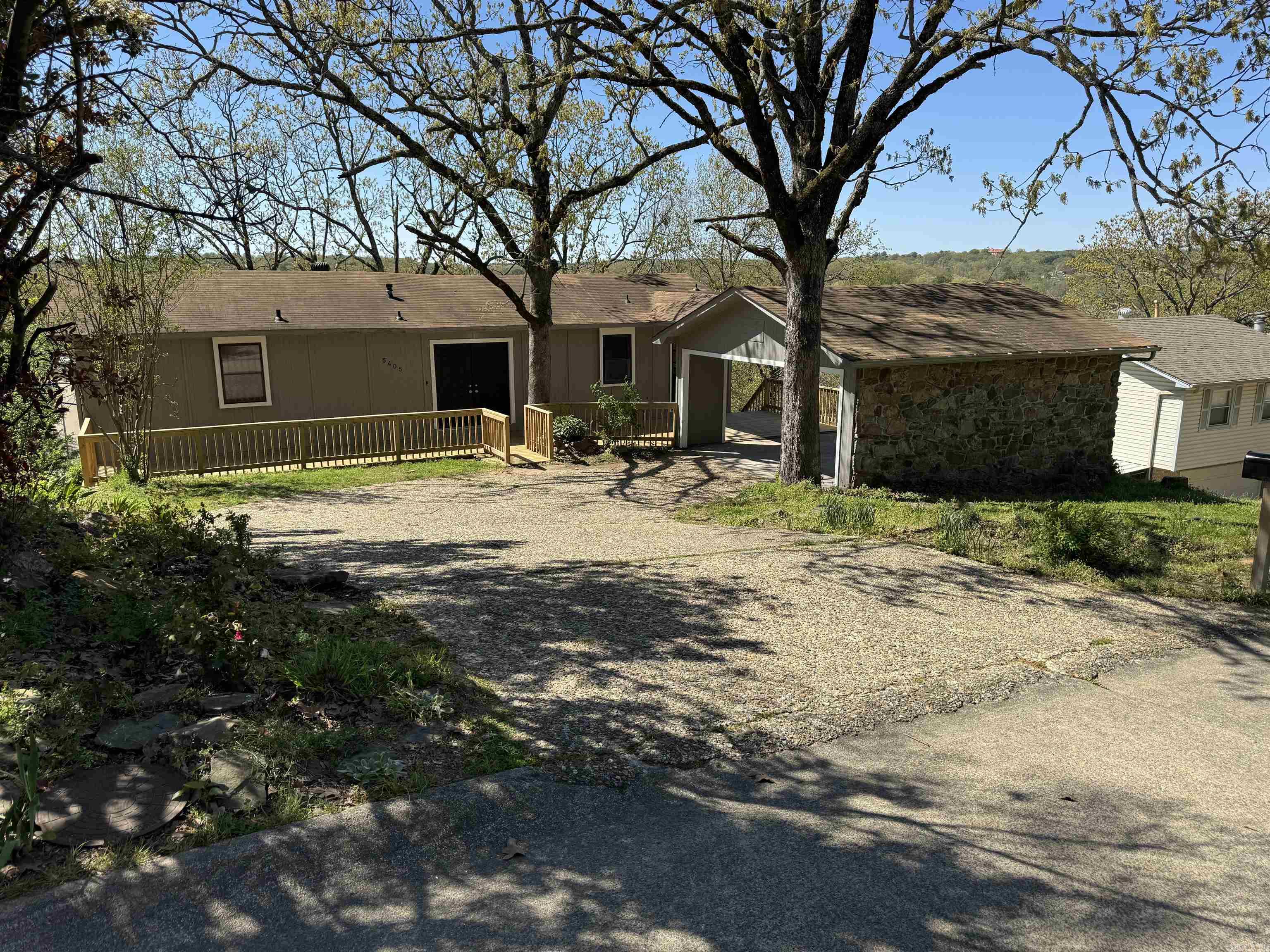 PIKE VIEW - Residential