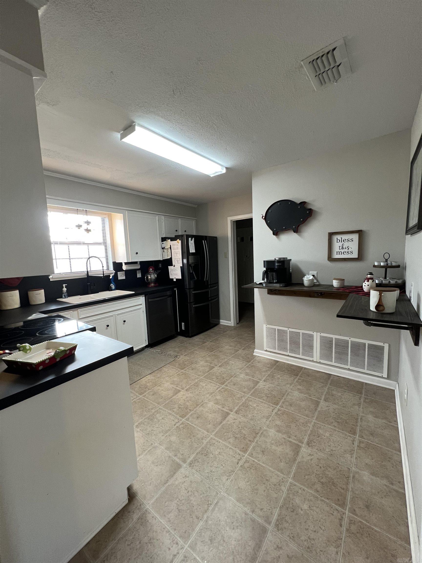 DARK FOREST PLACE - Residential