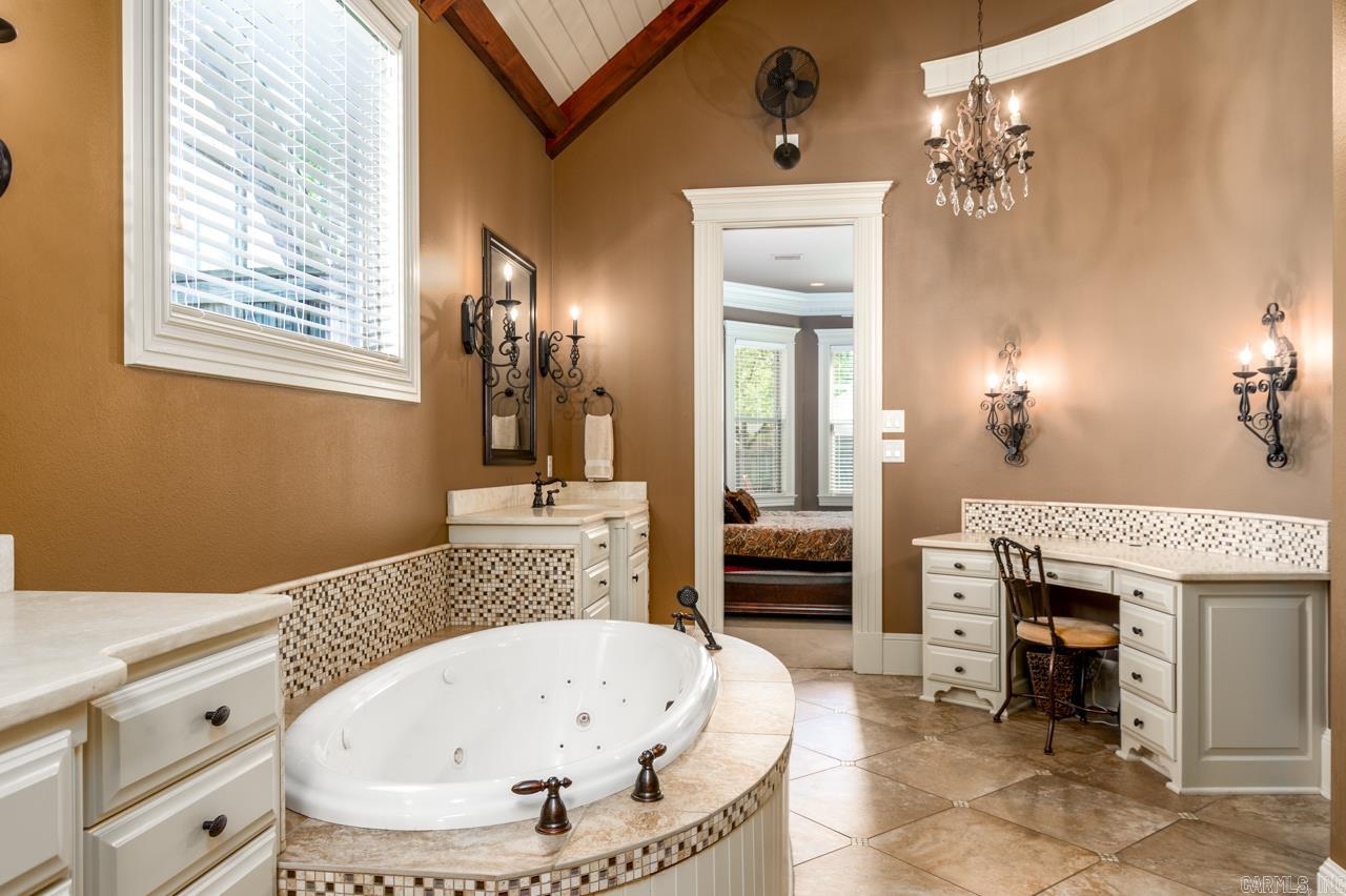 APPLEWOOD COVE - Residential