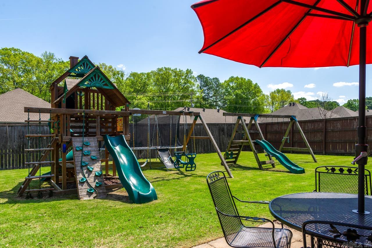 APPLEWOOD COVE - Residential