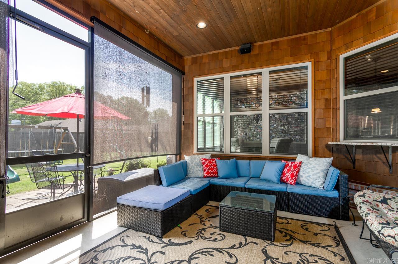 APPLEWOOD COVE - Residential