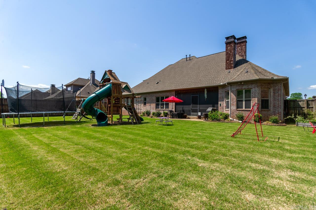 APPLEWOOD COVE - Residential
