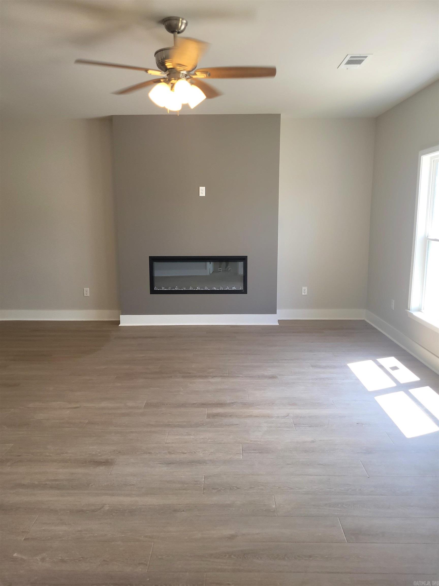 Hicks Interurban - Residential Lease