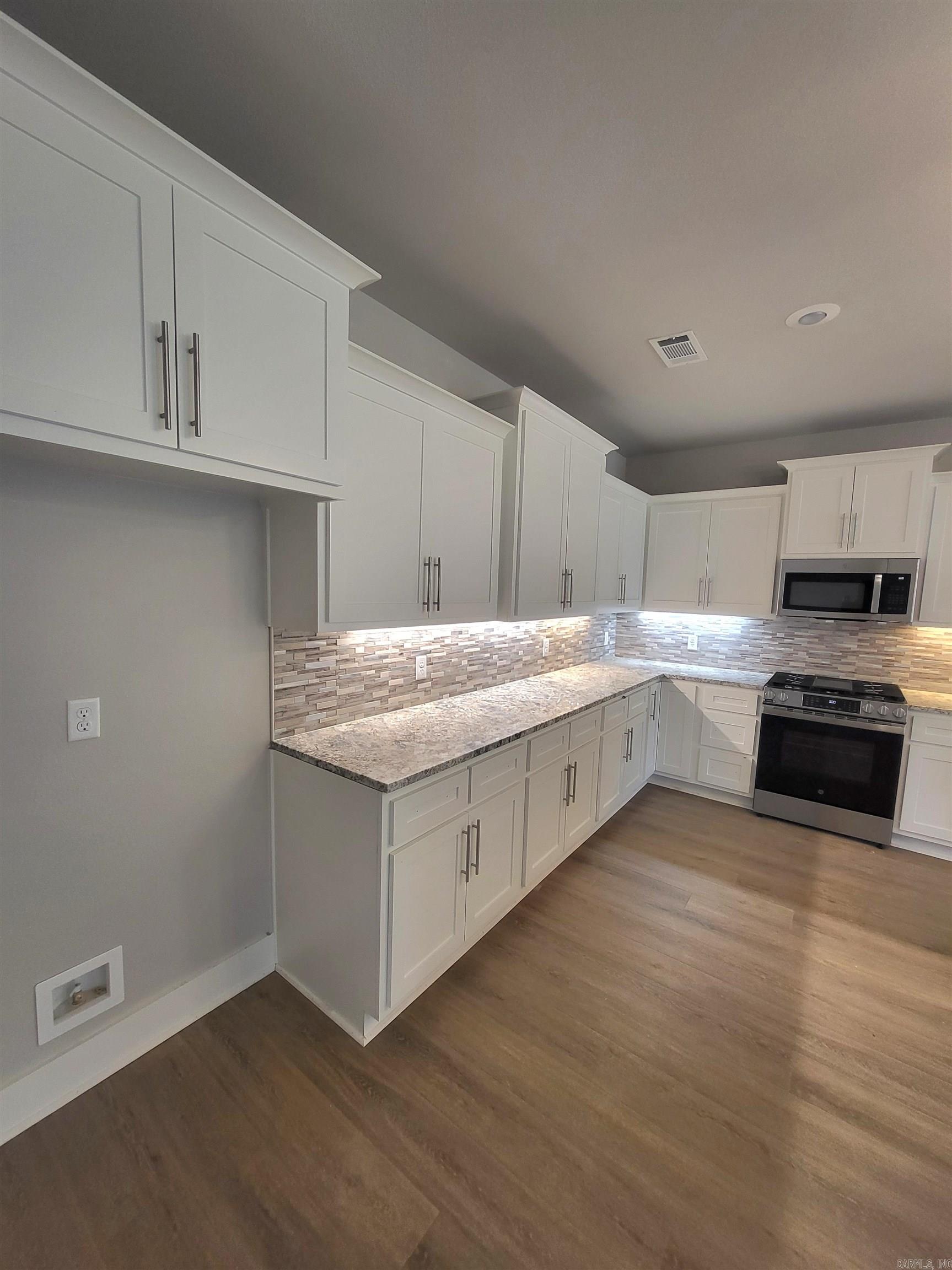 Hicks Interurban - Residential Lease