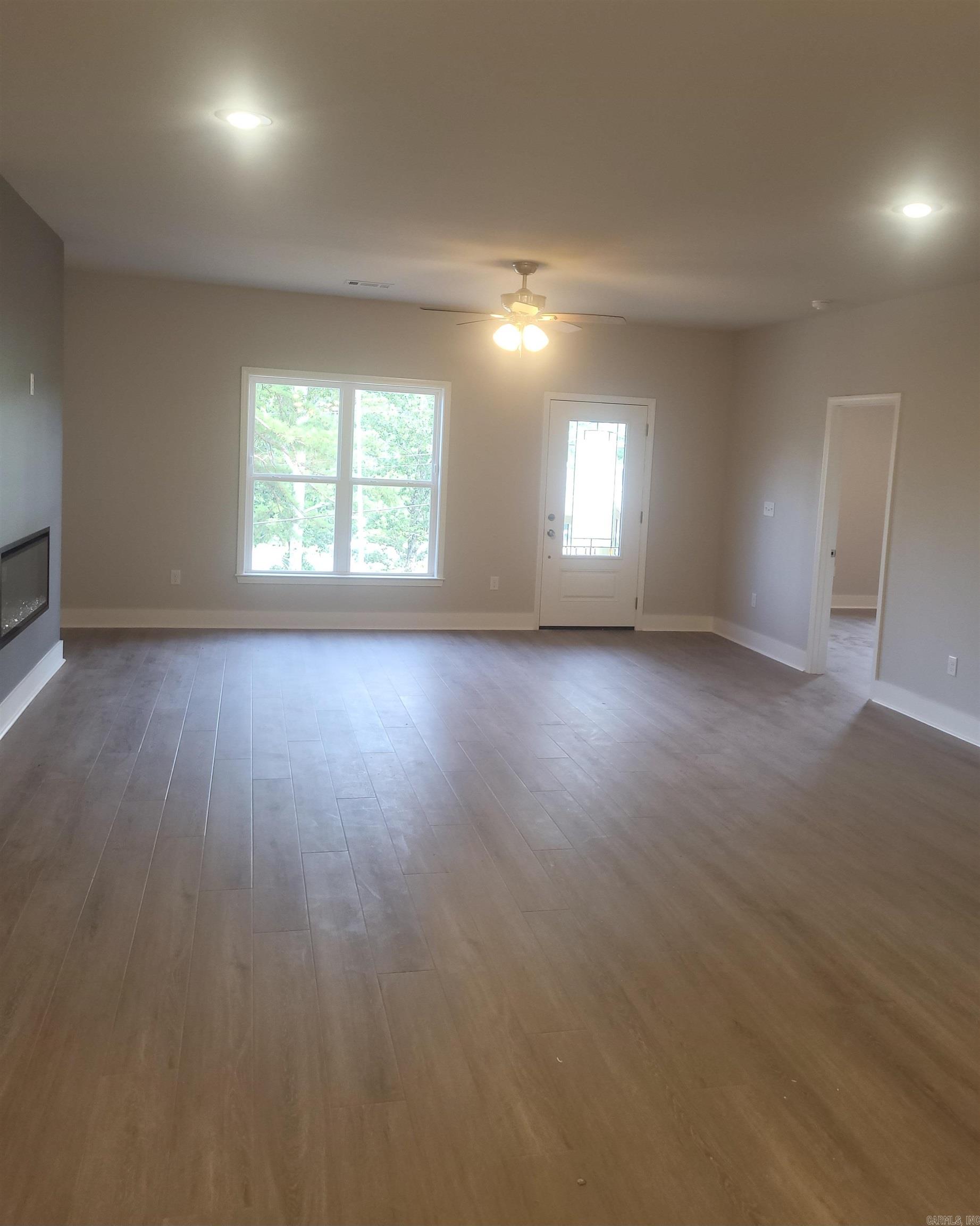 Hicks Interurban - Residential Lease