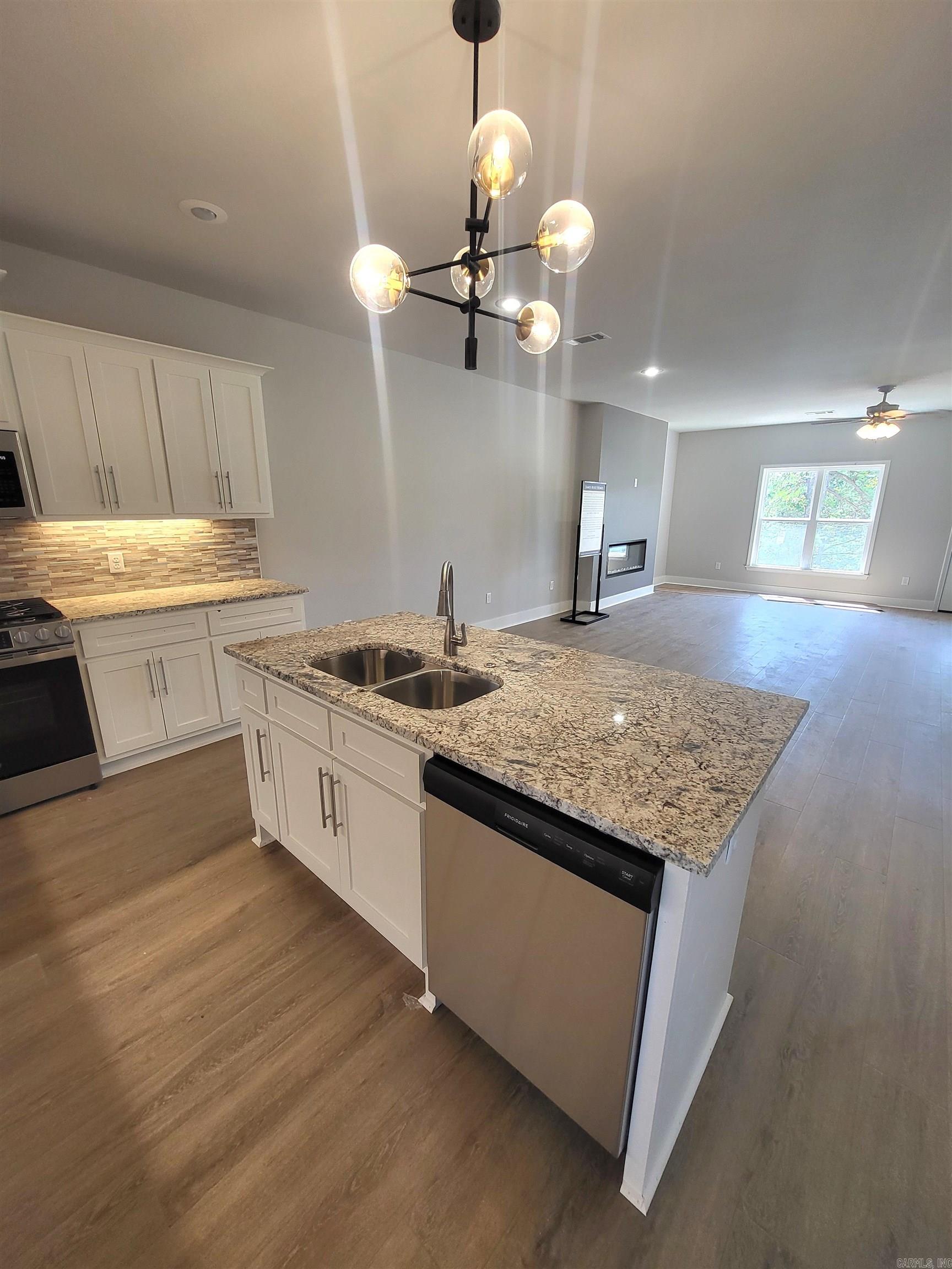 Hicks Interurban - Residential Lease