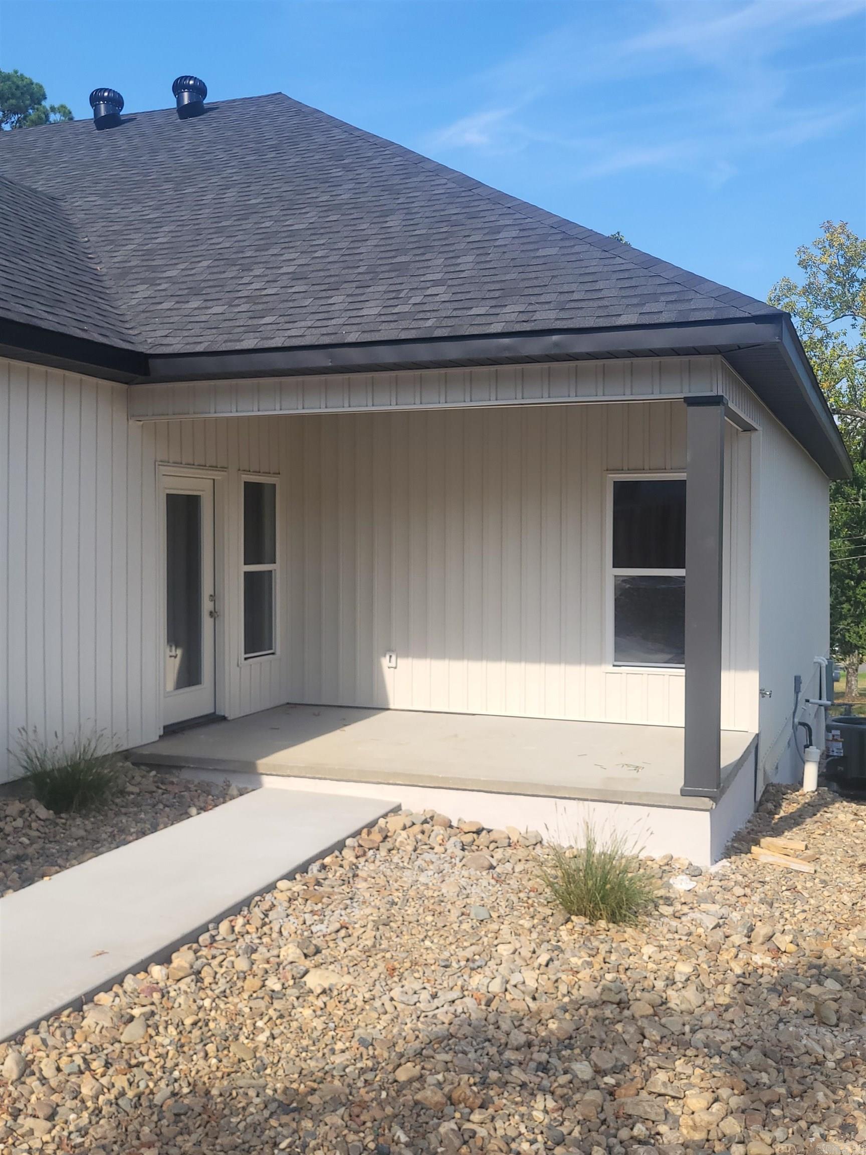 Hicks Interurban - Residential Lease