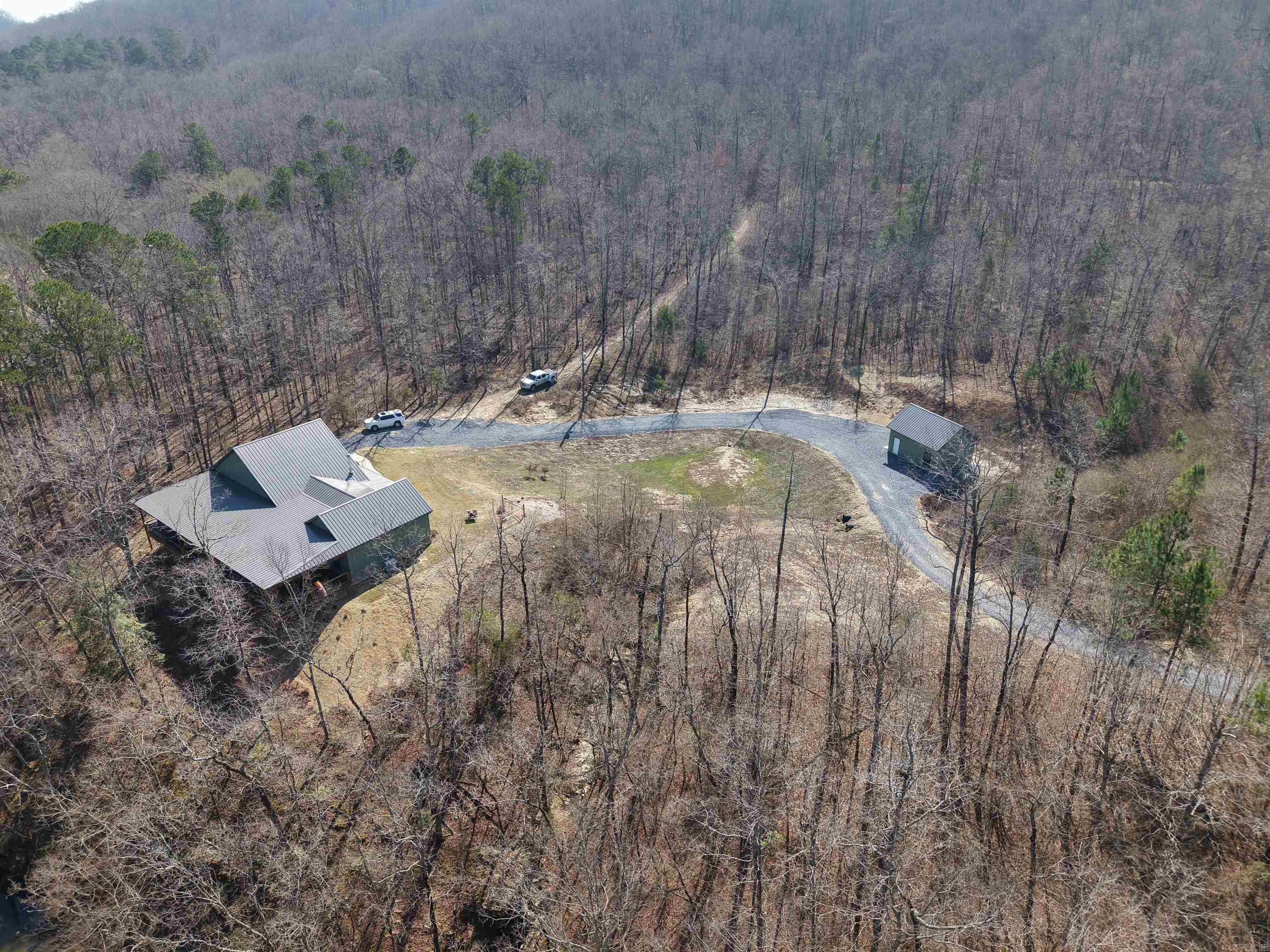 RIVERCHASE - Residential