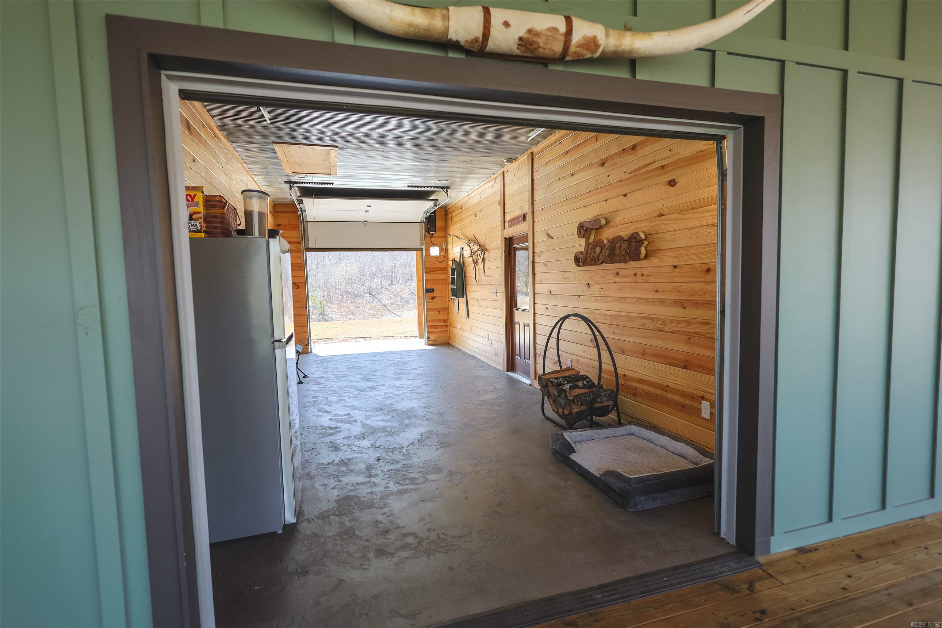 RIVERCHASE - Residential