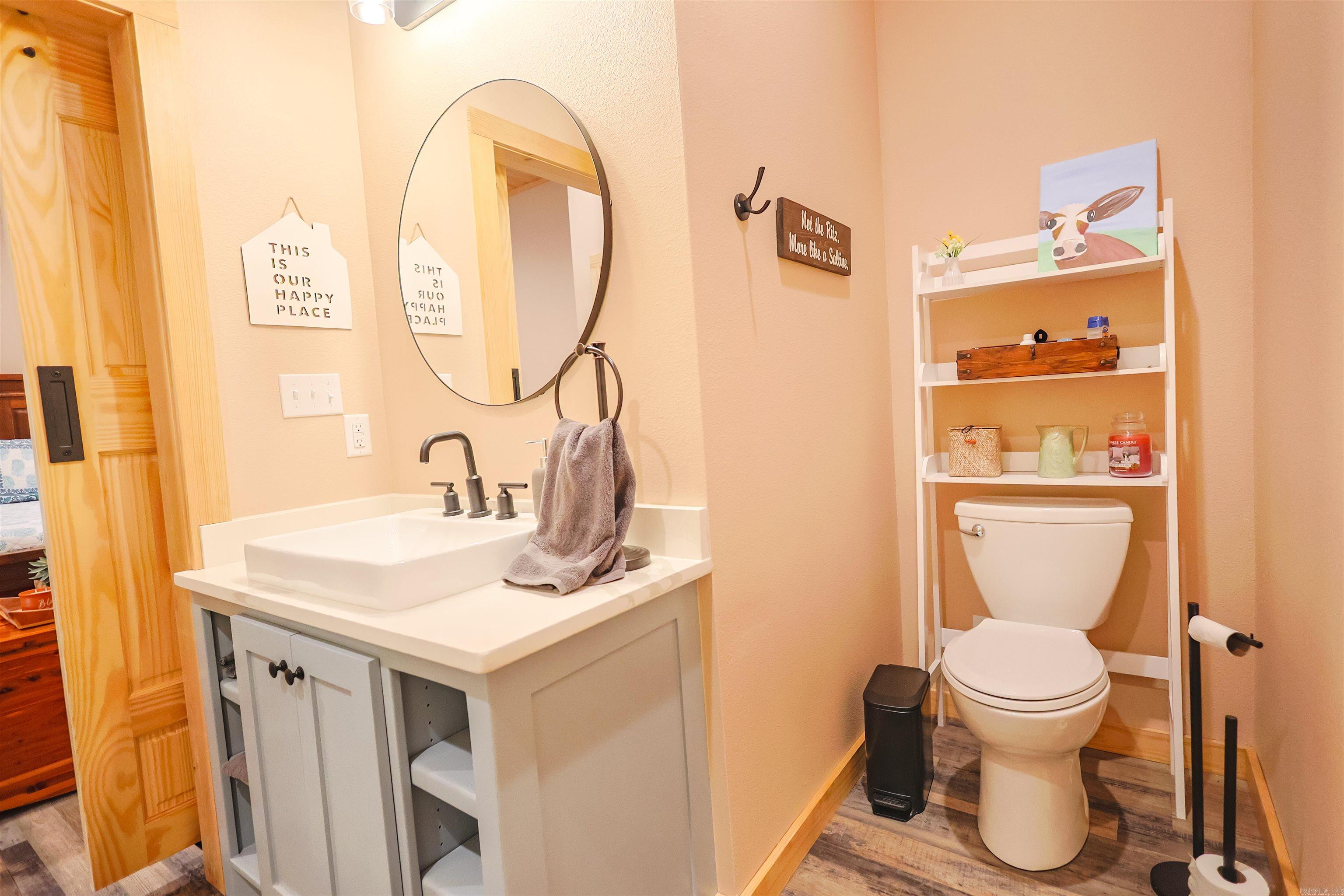 RIVERCHASE - Residential