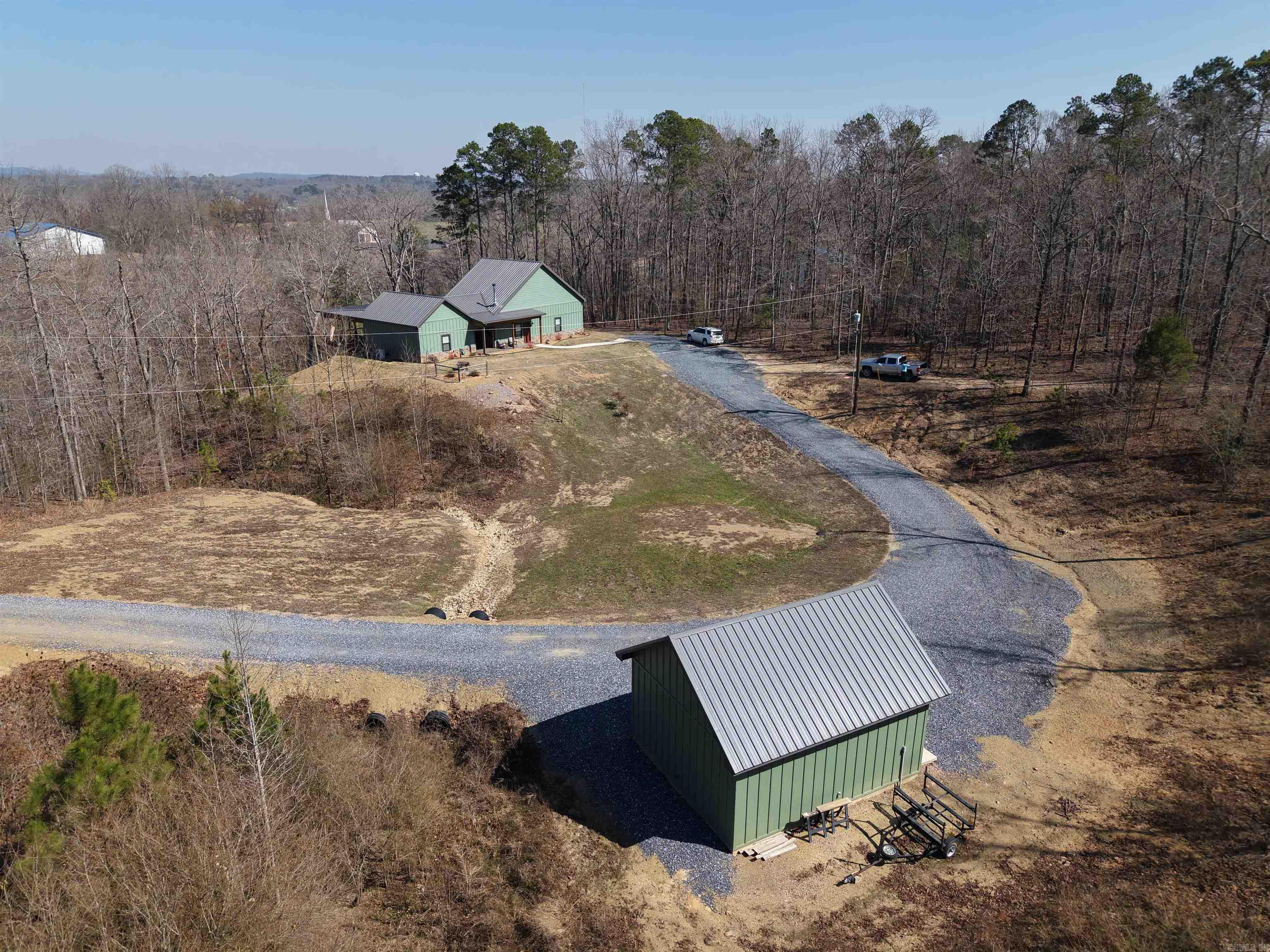 RIVERCHASE - Residential