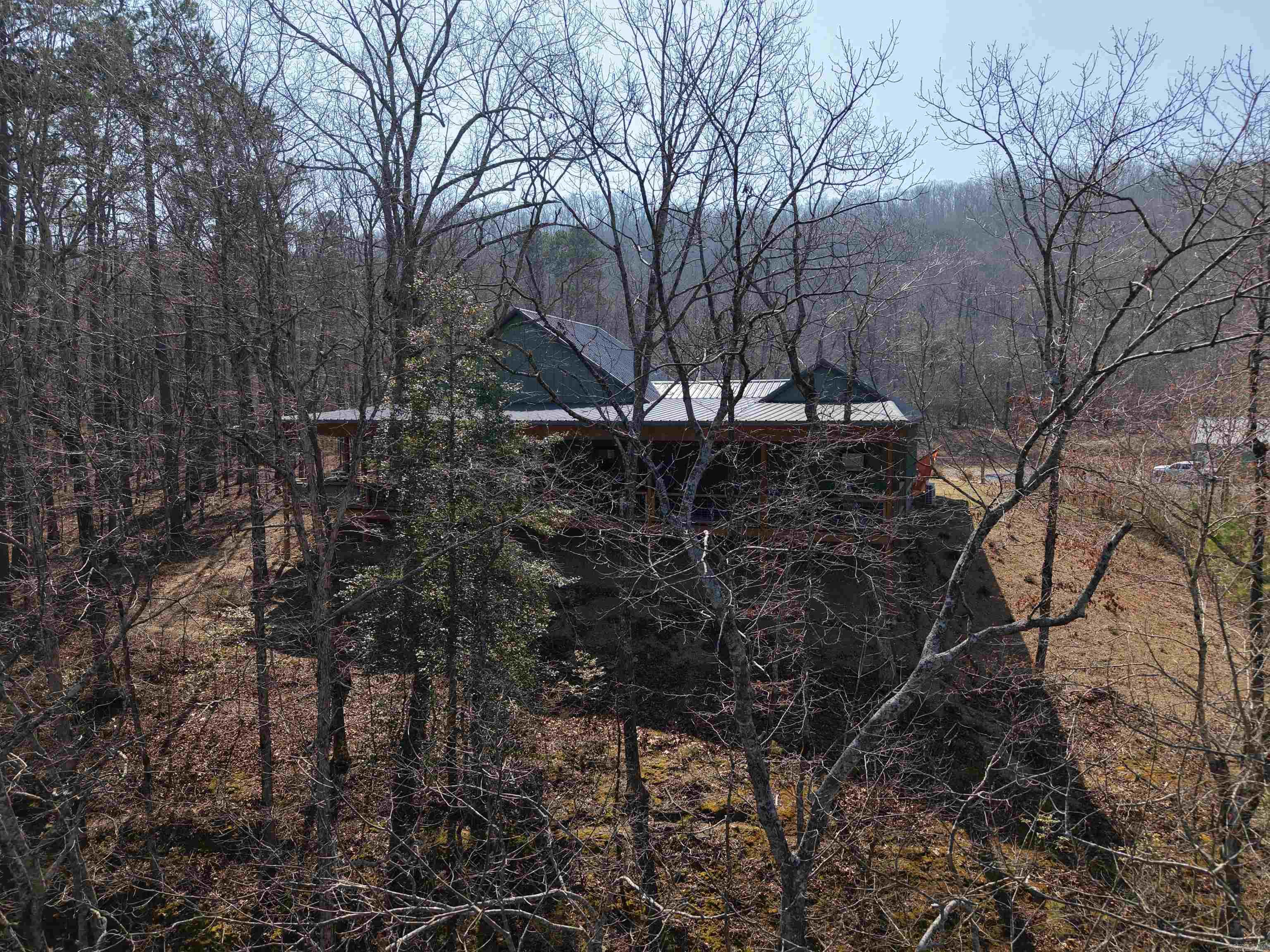 RIVERCHASE - Residential