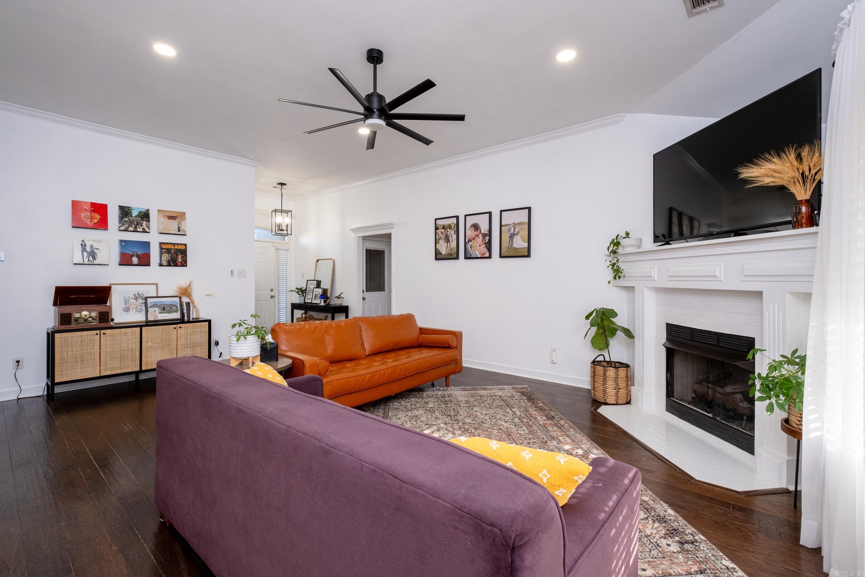 MEADOWLAKE - Residential