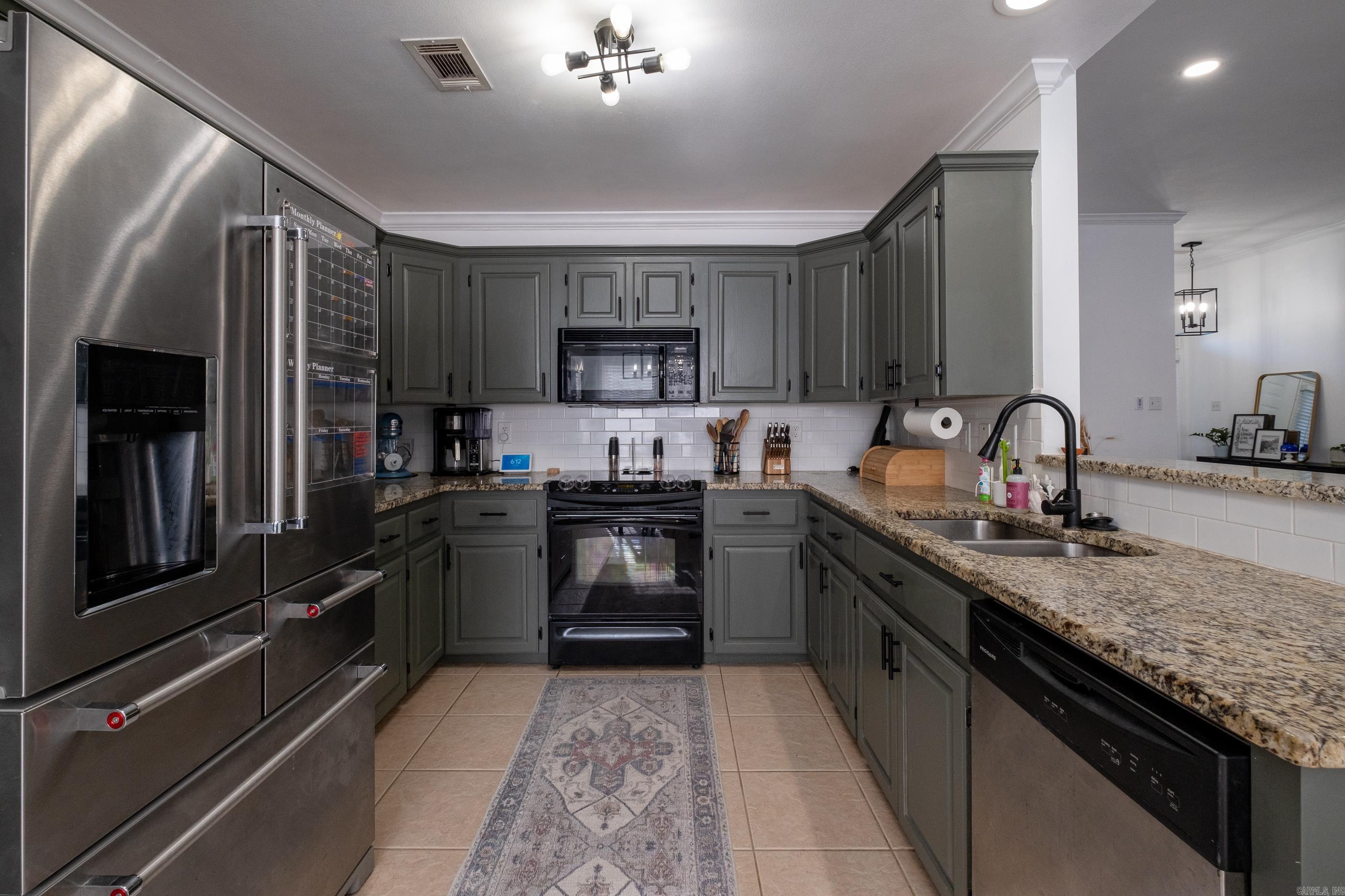 MEADOWLAKE - Residential