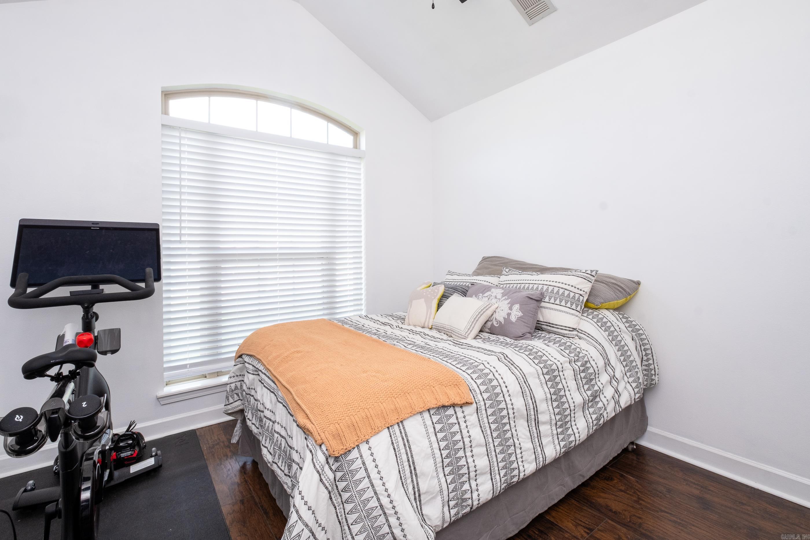 MEADOWLAKE - Residential