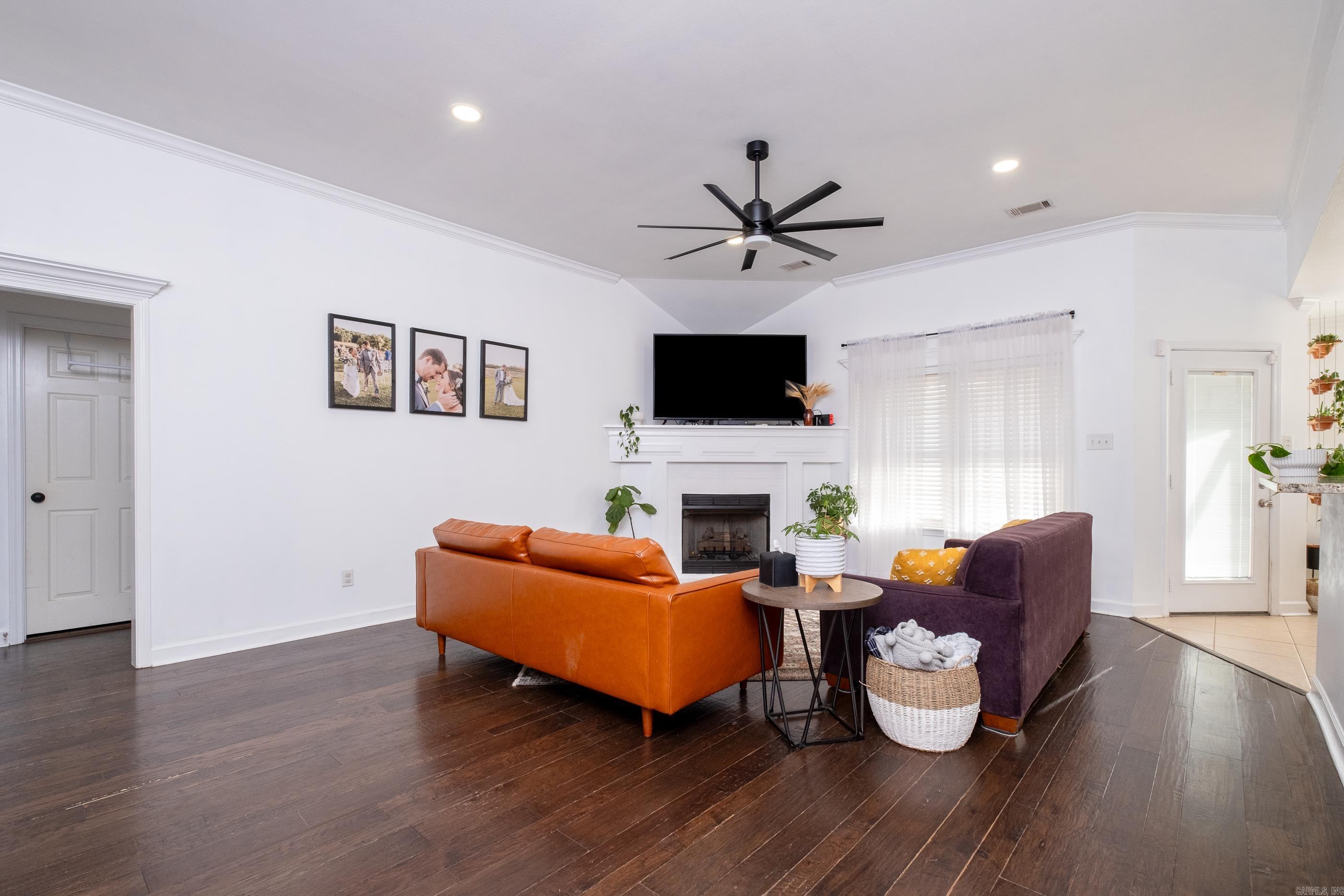 MEADOWLAKE - Residential