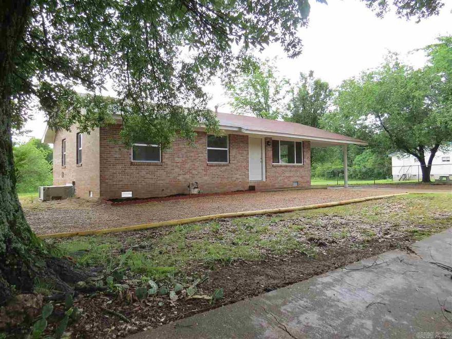 Ravishing Remodel...move in ready! From subfloor to ceiling this 3bd home is madeover w/brand spanking new everything, not to mention of high quality. All new stylish cream custom cabinetry, appliances, double pane windows, harware & fixtures, tile & carpet flooring, wiring, central a/c & ductwork. 2 blocks from London School. Perfect first home or investment. You'll be impressed,come see! $69,900