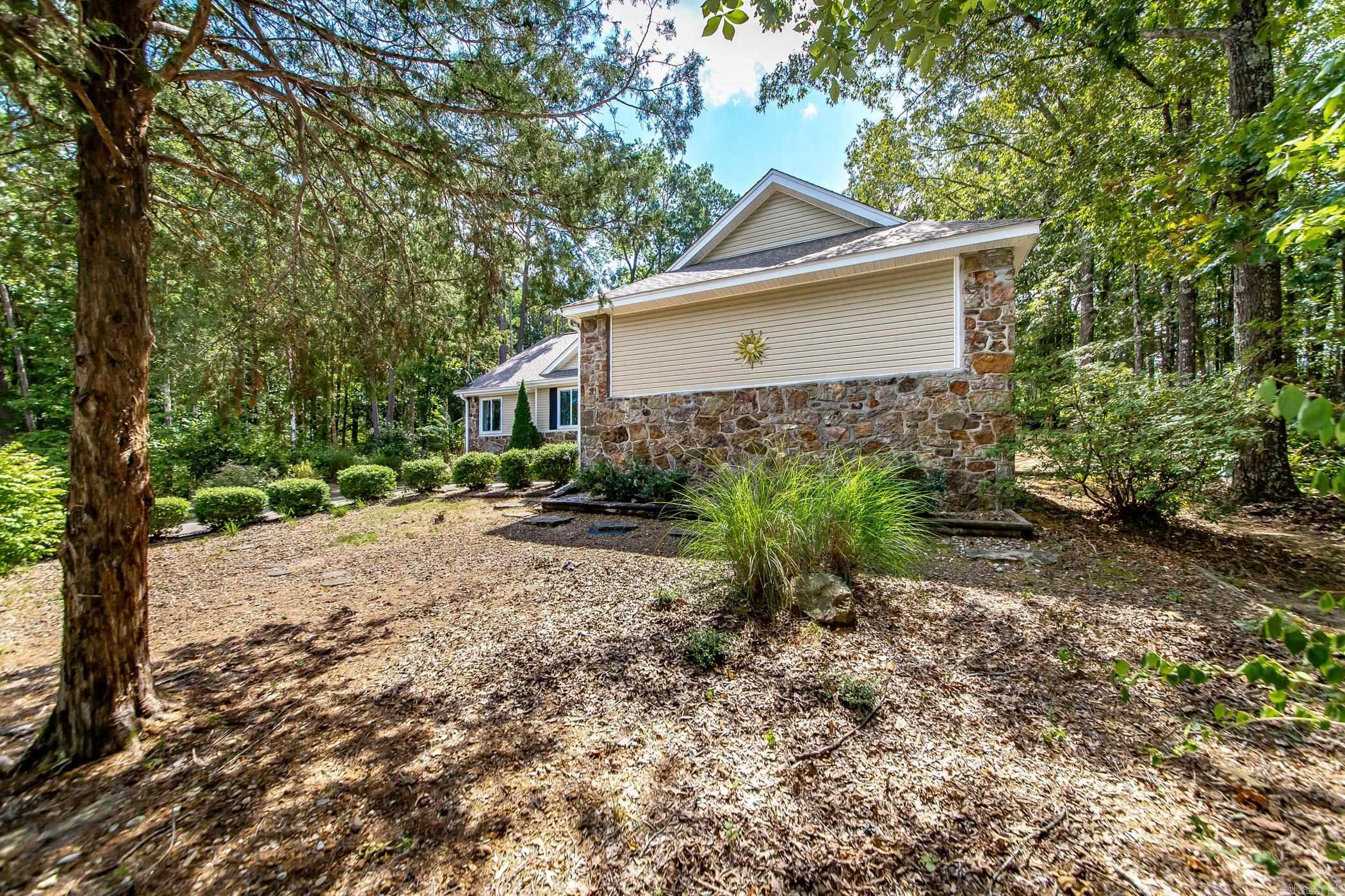 MOUNTAIN RANCH - Residential