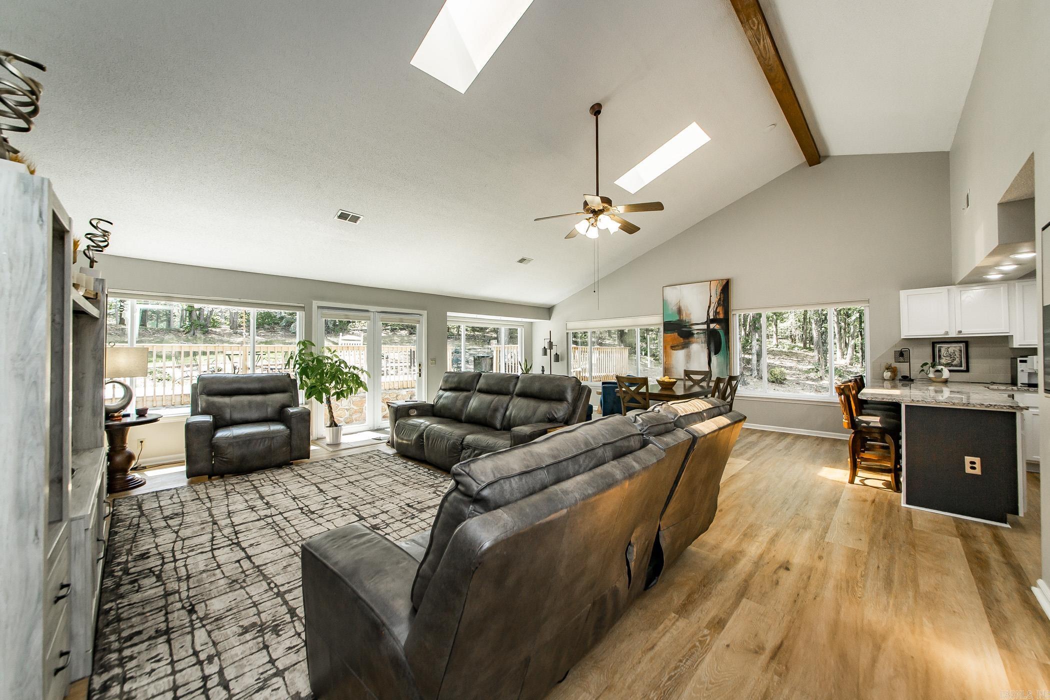 MOUNTAIN RANCH - Residential