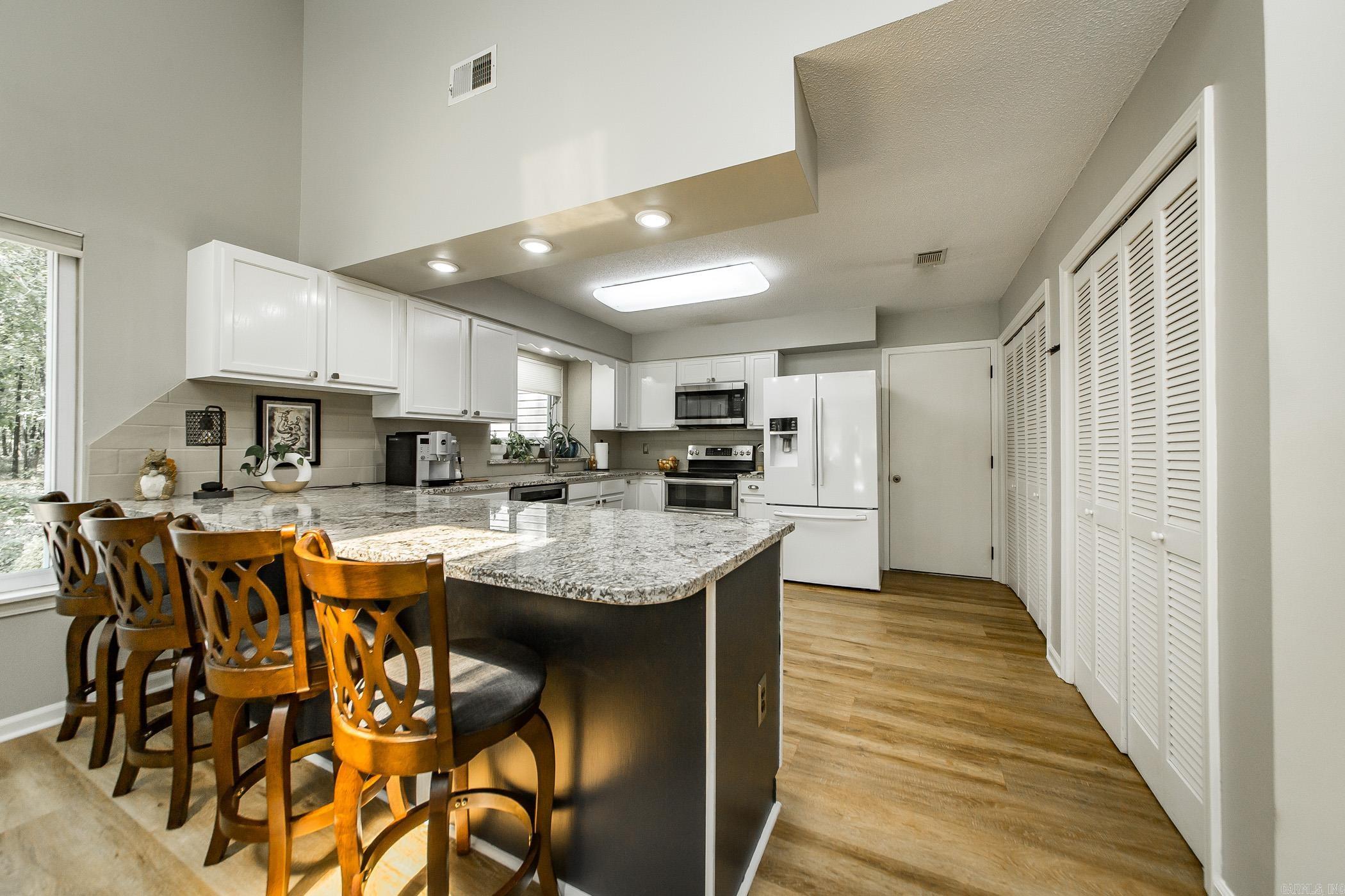 MOUNTAIN RANCH - Residential