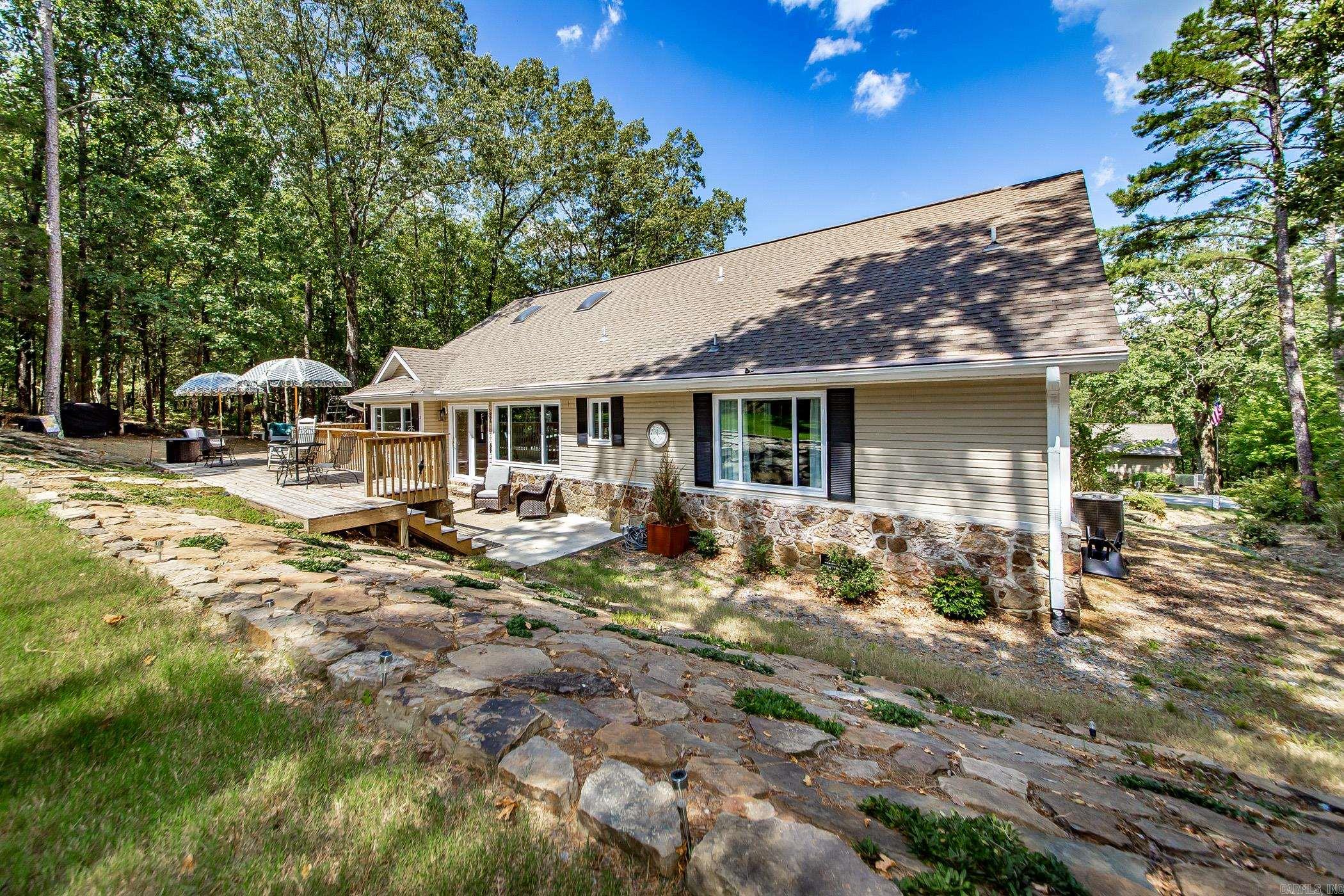 MOUNTAIN RANCH - Residential