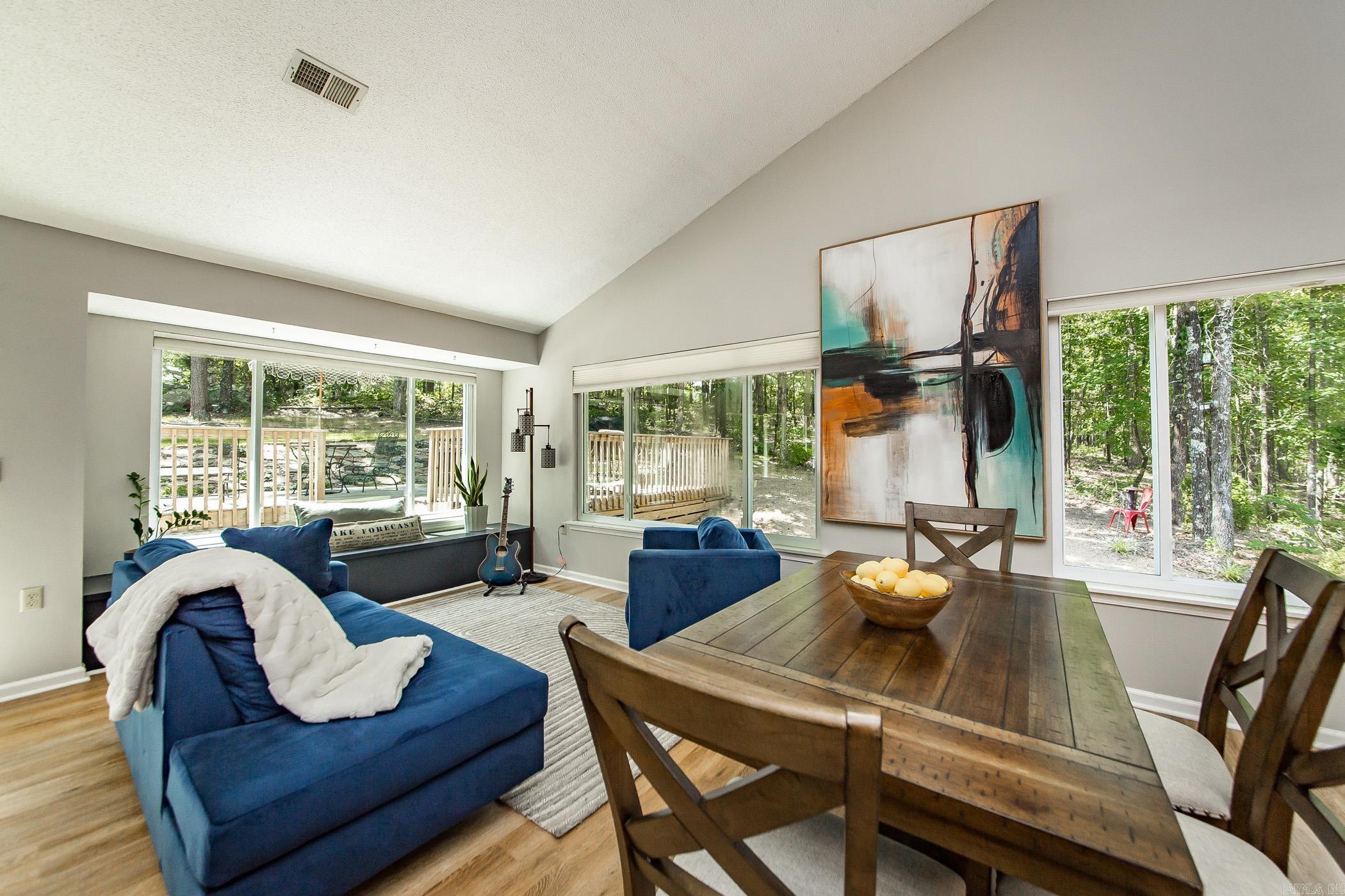 MOUNTAIN RANCH - Residential