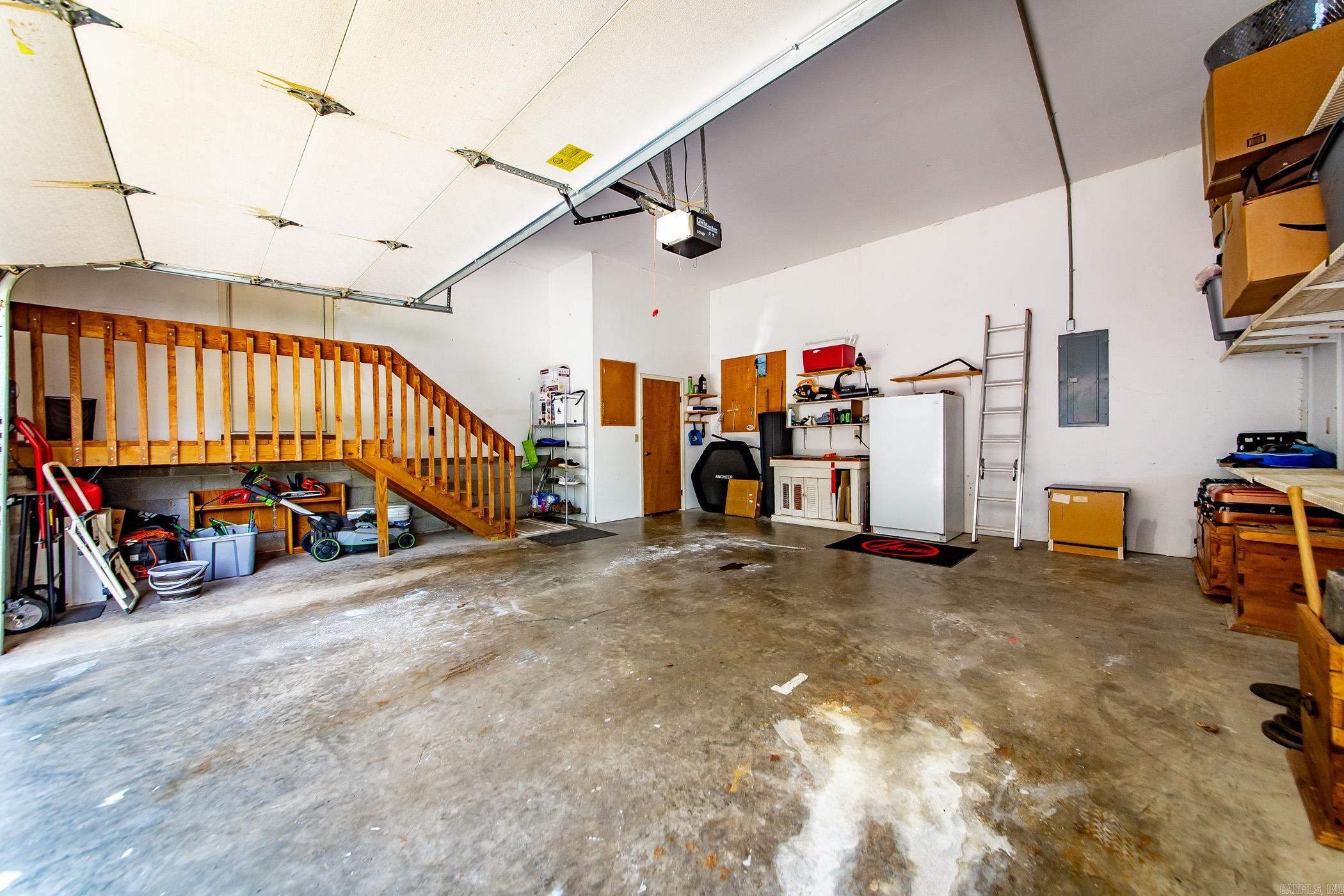 MOUNTAIN RANCH - Residential