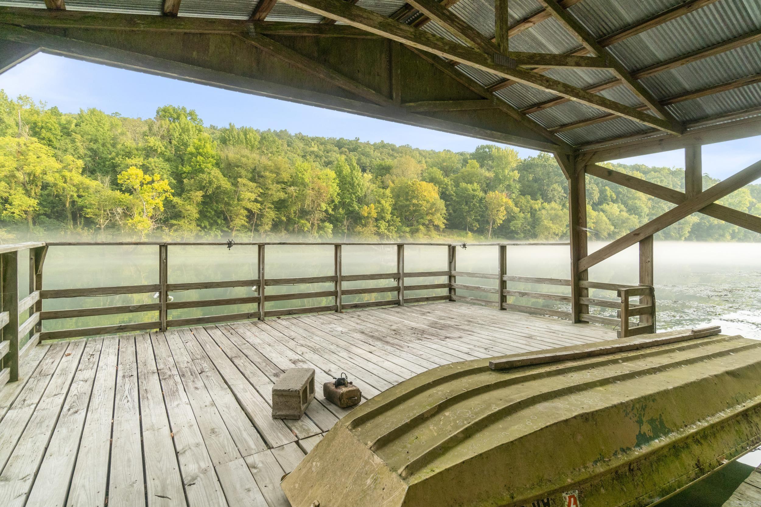 RIVER FRONT - RIVER - Residential
