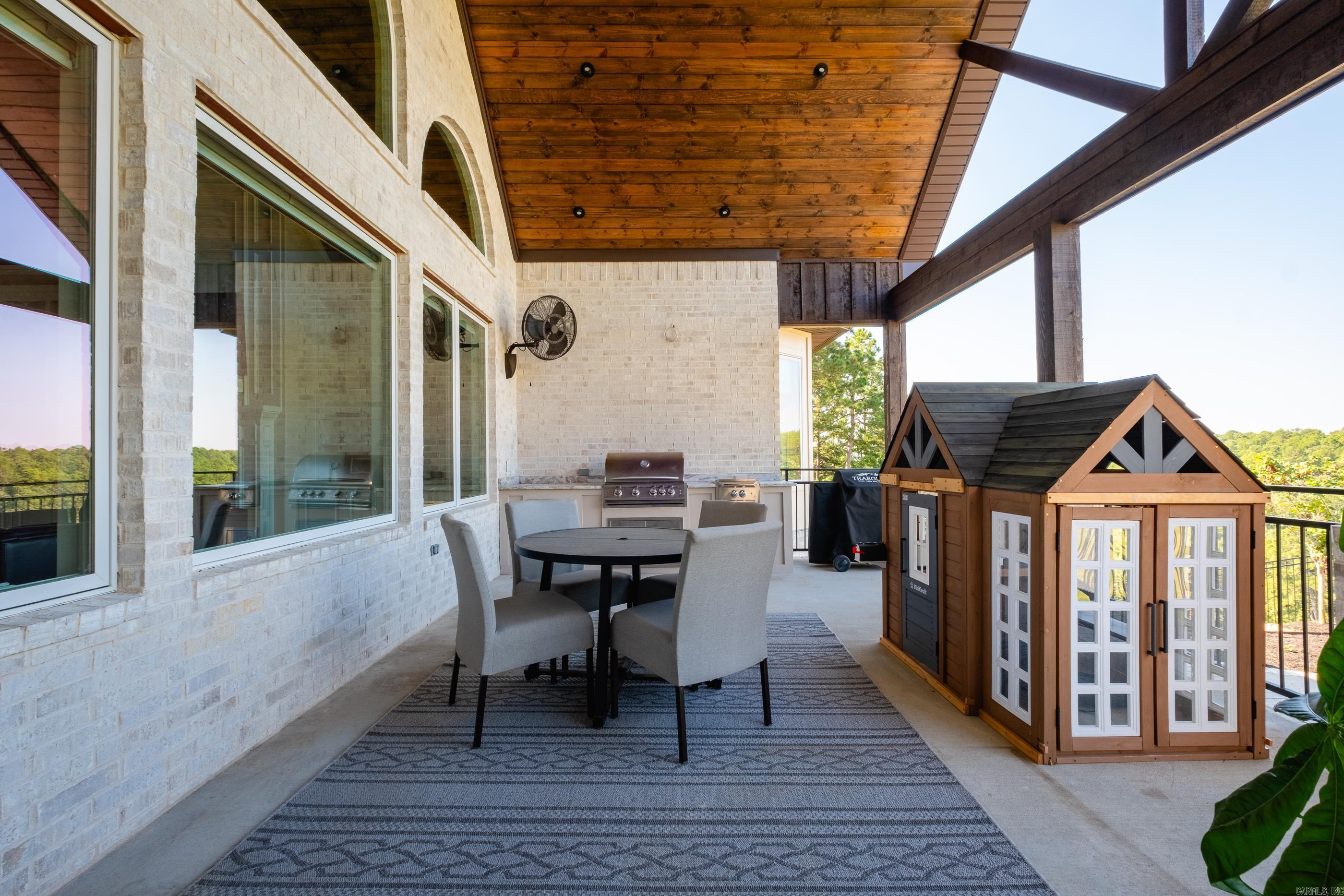 CHENAL VALLEY "FALSTONE COURT" - Residential