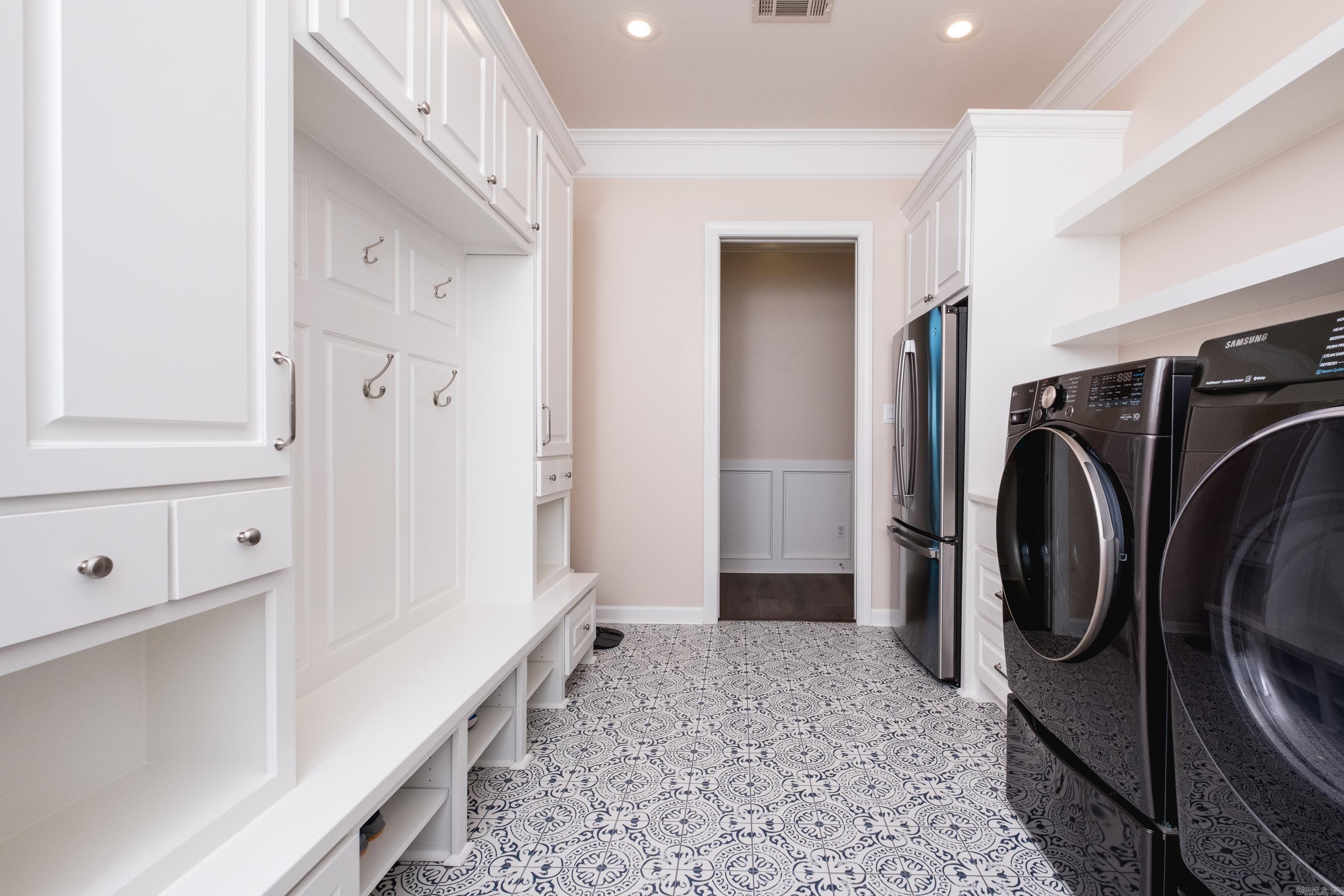 CHENAL VALLEY "FALSTONE COURT" - Residential