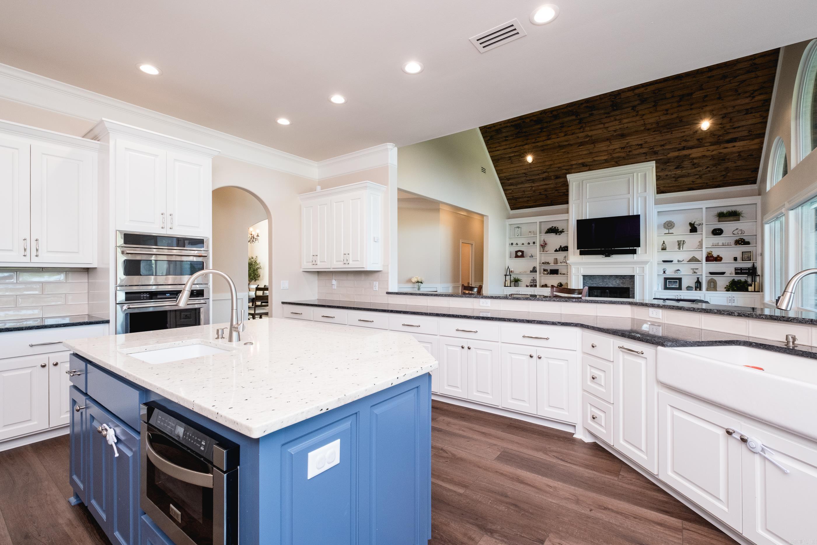 CHENAL VALLEY "FALSTONE COURT" - Residential