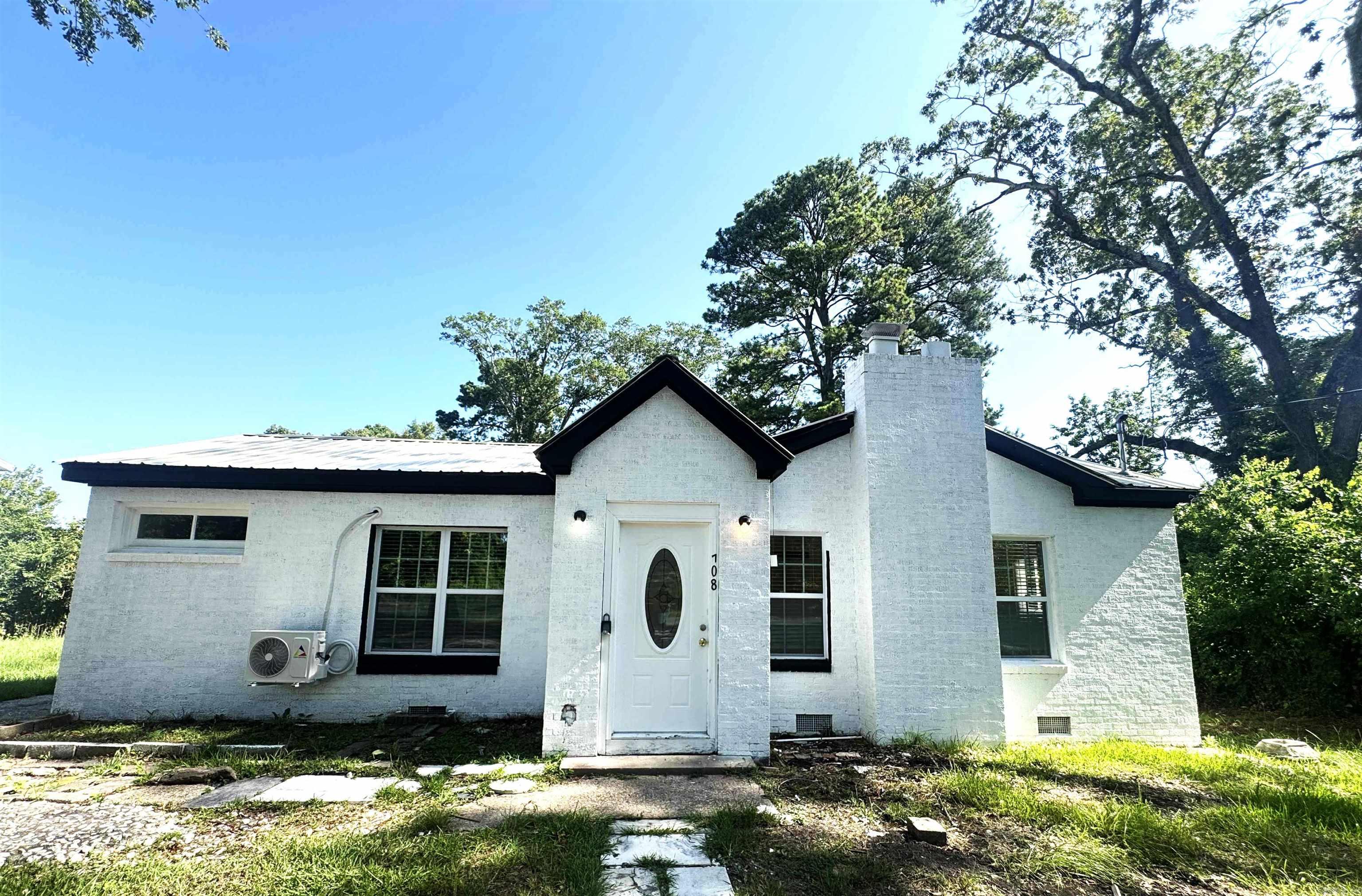 Looking for your next project? 708 Liberty Street offers a great opportunity to add your personal touch and build equity. This property features a functional layout with good natural light and sits on a spacious lot close to downtown El Dorado, schools, and shopping. The home needs updates and repairs but has solid potential for a rental, resale, or a starter home with some work. Whether you're an investor or looking for a home you can renovate to your style, this property is worth a look. Come see the possibilities at 708 Liberty Street and imagine what you can make of it!