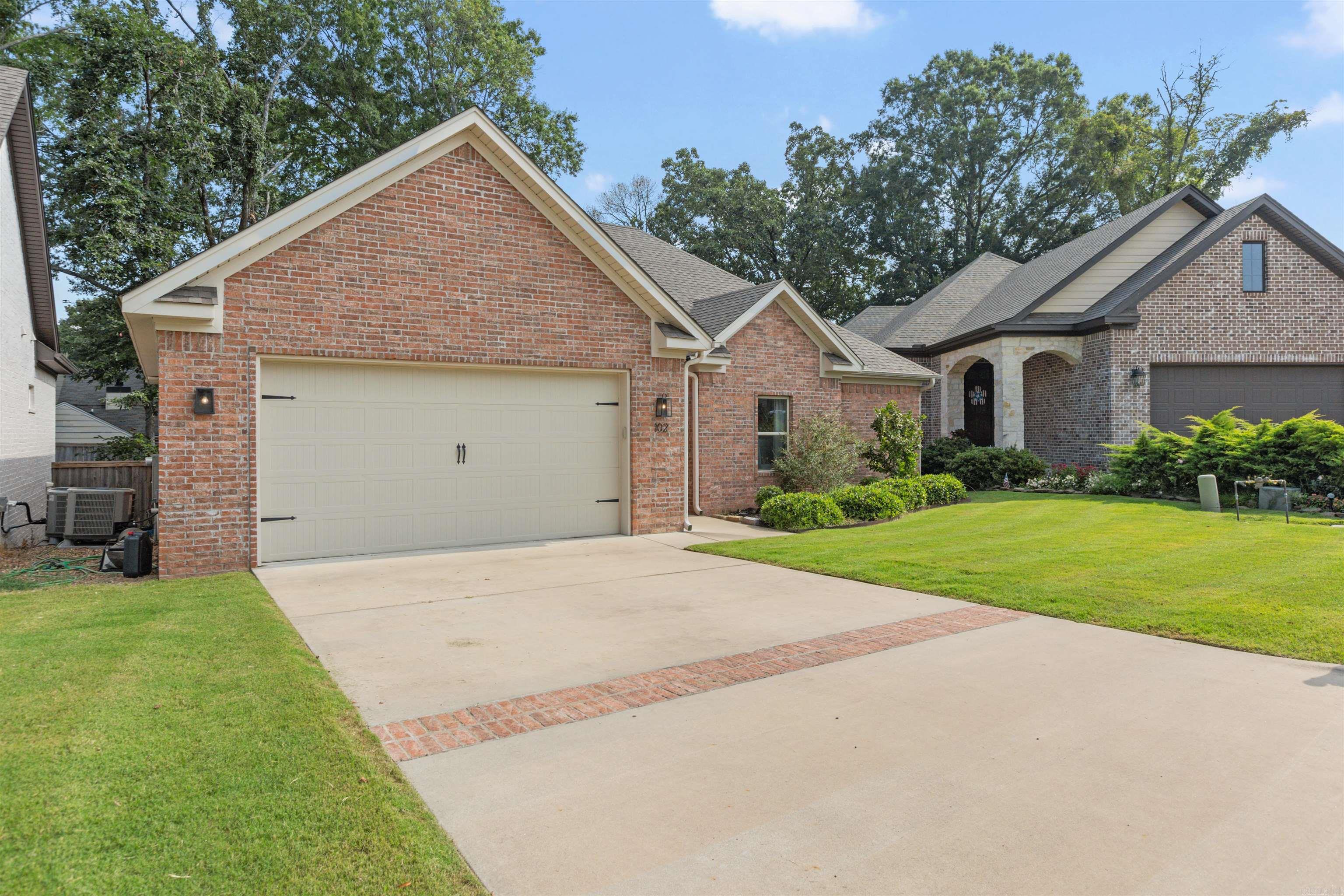 BELLA ROSA - Residential