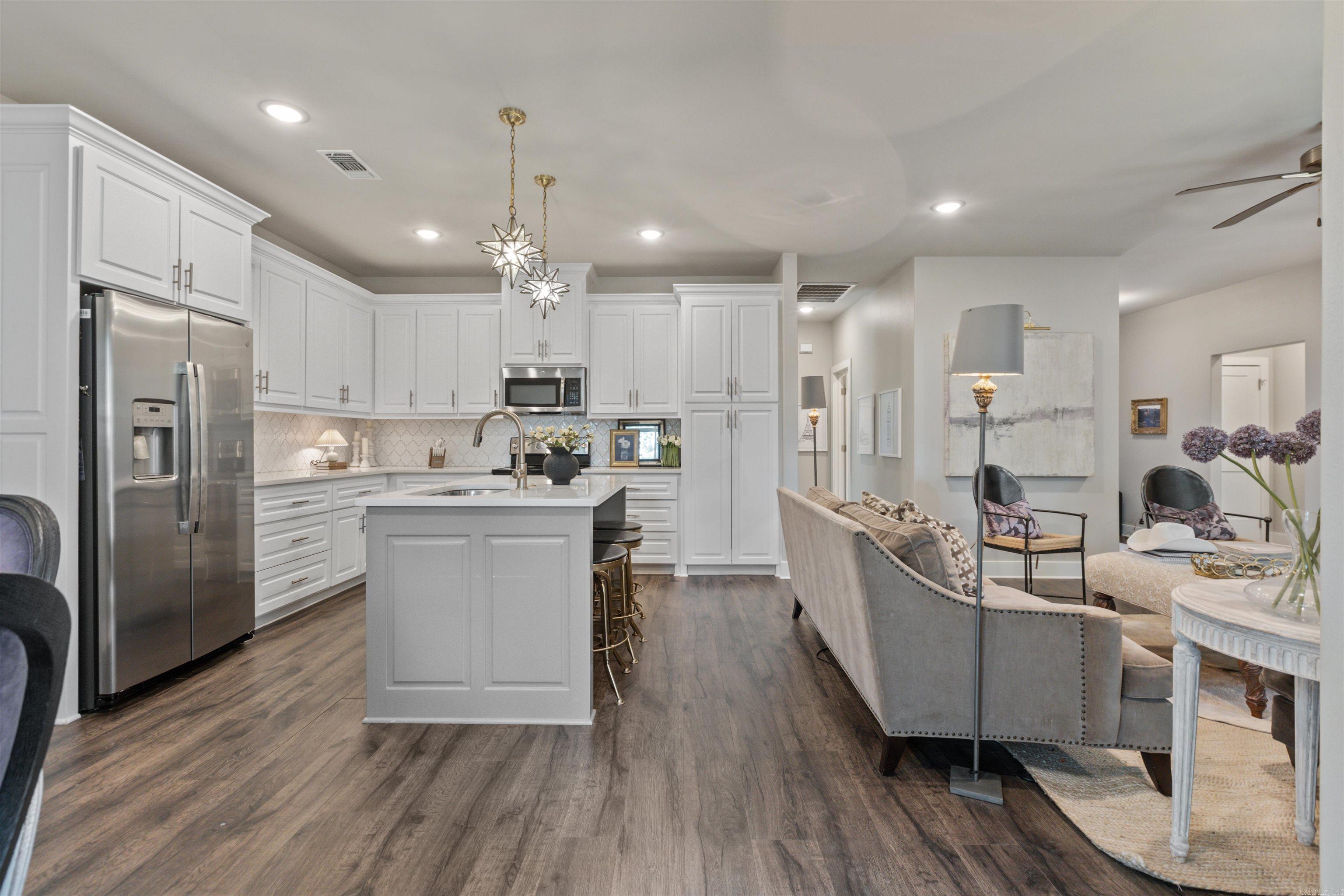 BELLA ROSA - Residential